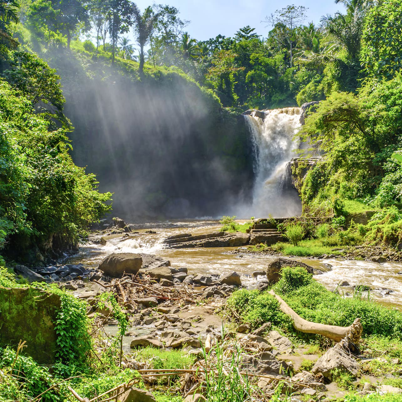 Bali Waterfalls Tour: Tibumana Waterfall, Tukad Cepung, Tegenungan Waterfall