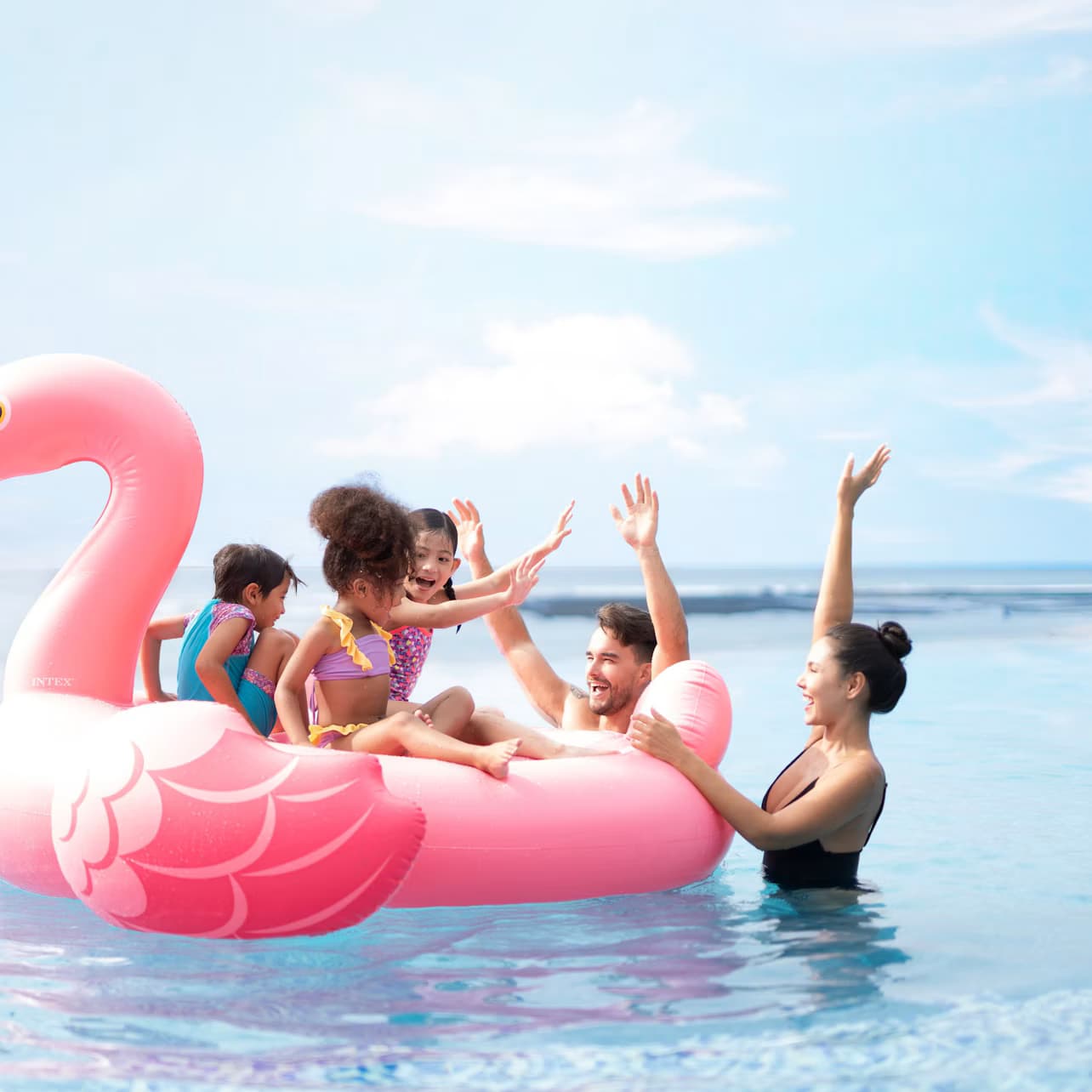 Flamingo Beach Club: Day Pass