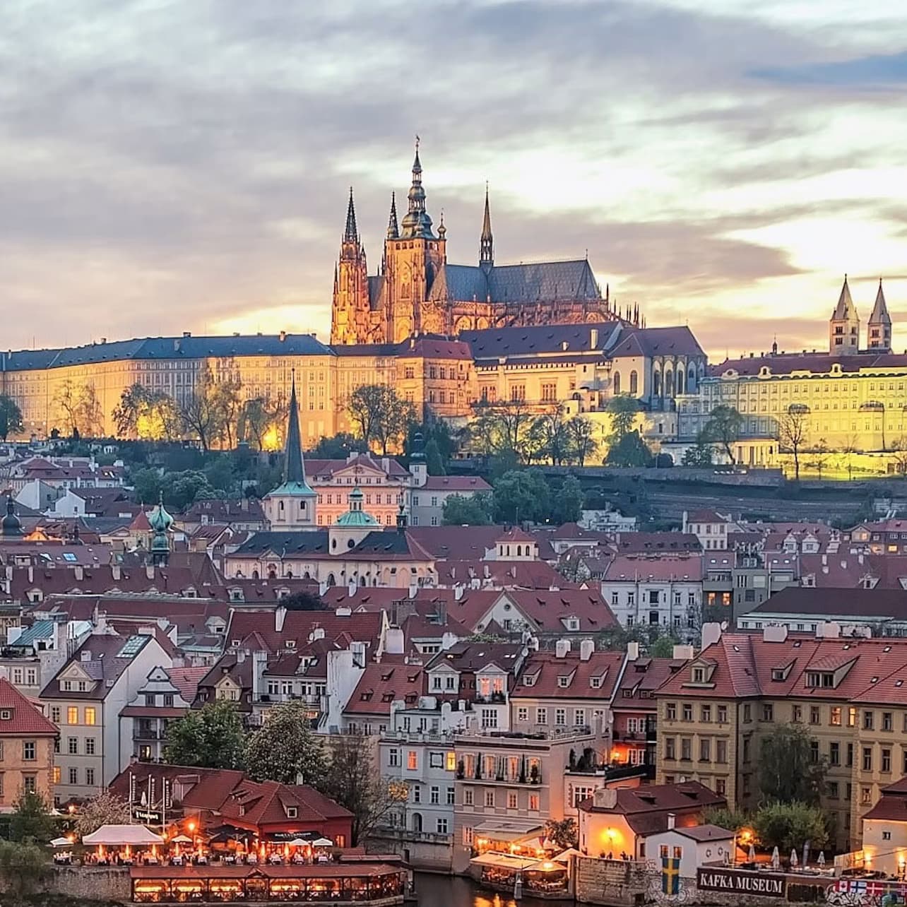 Prague Castle: AR Experience + Optional Entry & Audio Guide