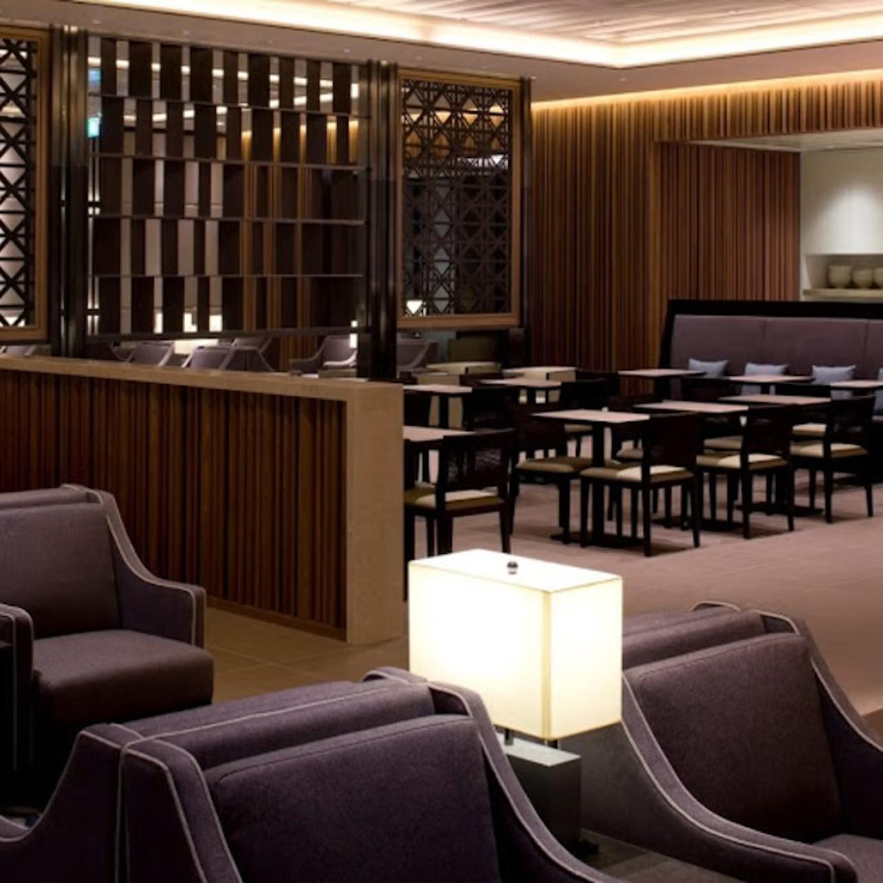 Plaza Premium Lounge - London Heathrow T2