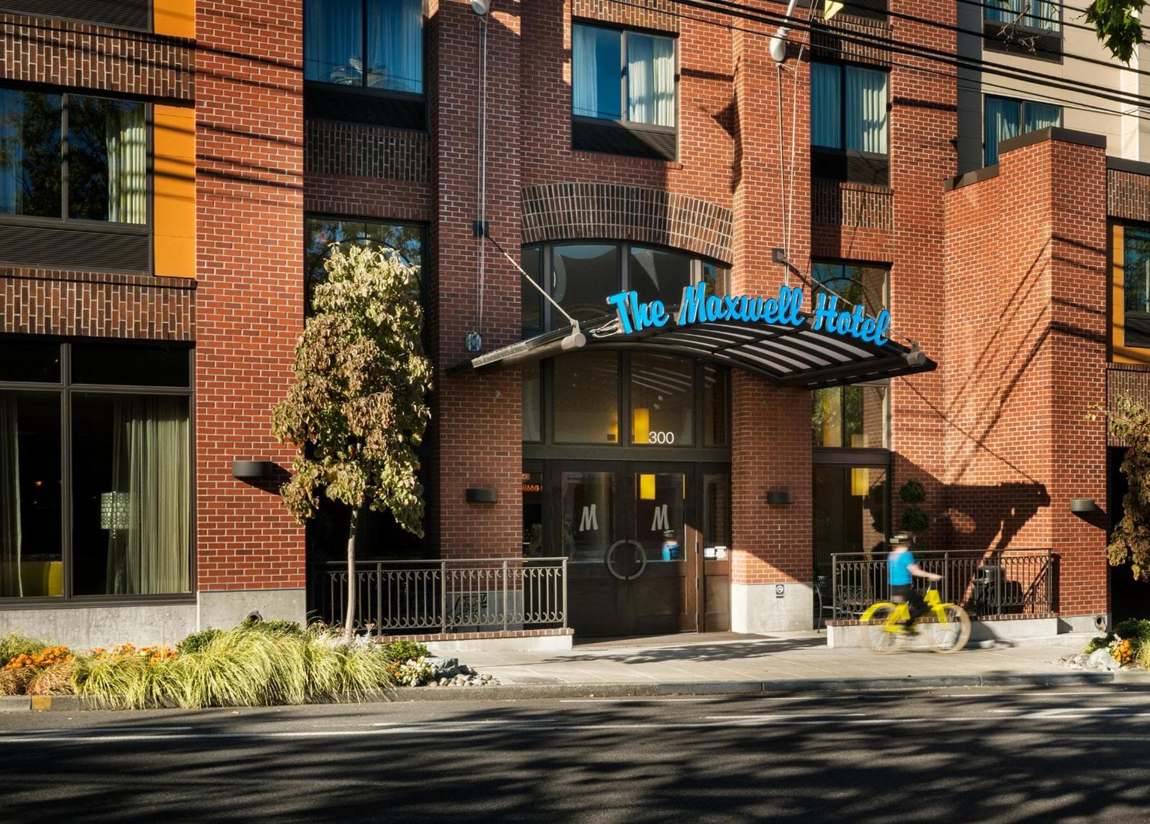 Staypineapple, The Maxwell Hotel, Seattle Center Seattle: building