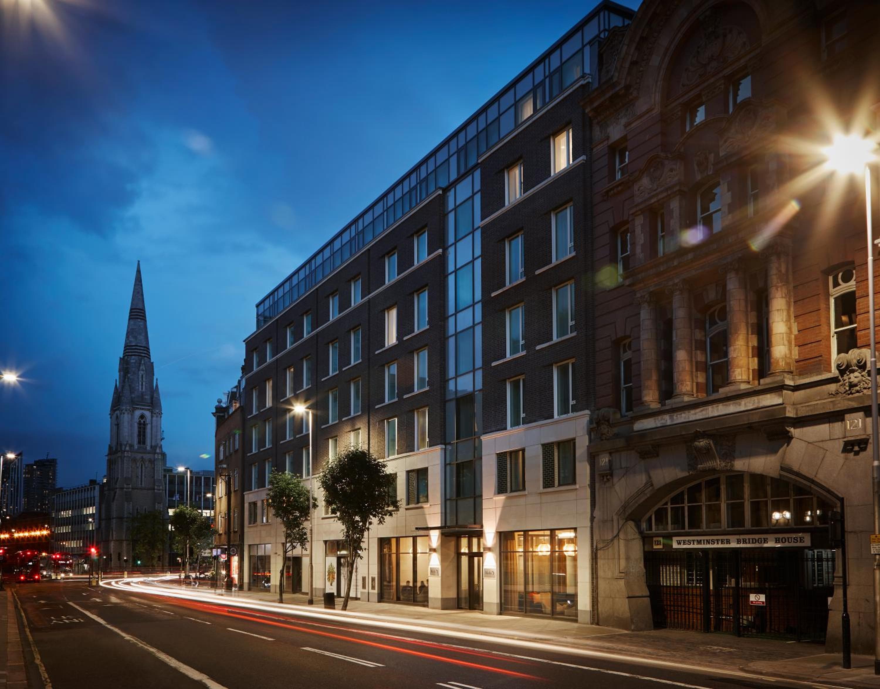 Marlin Waterloo: building