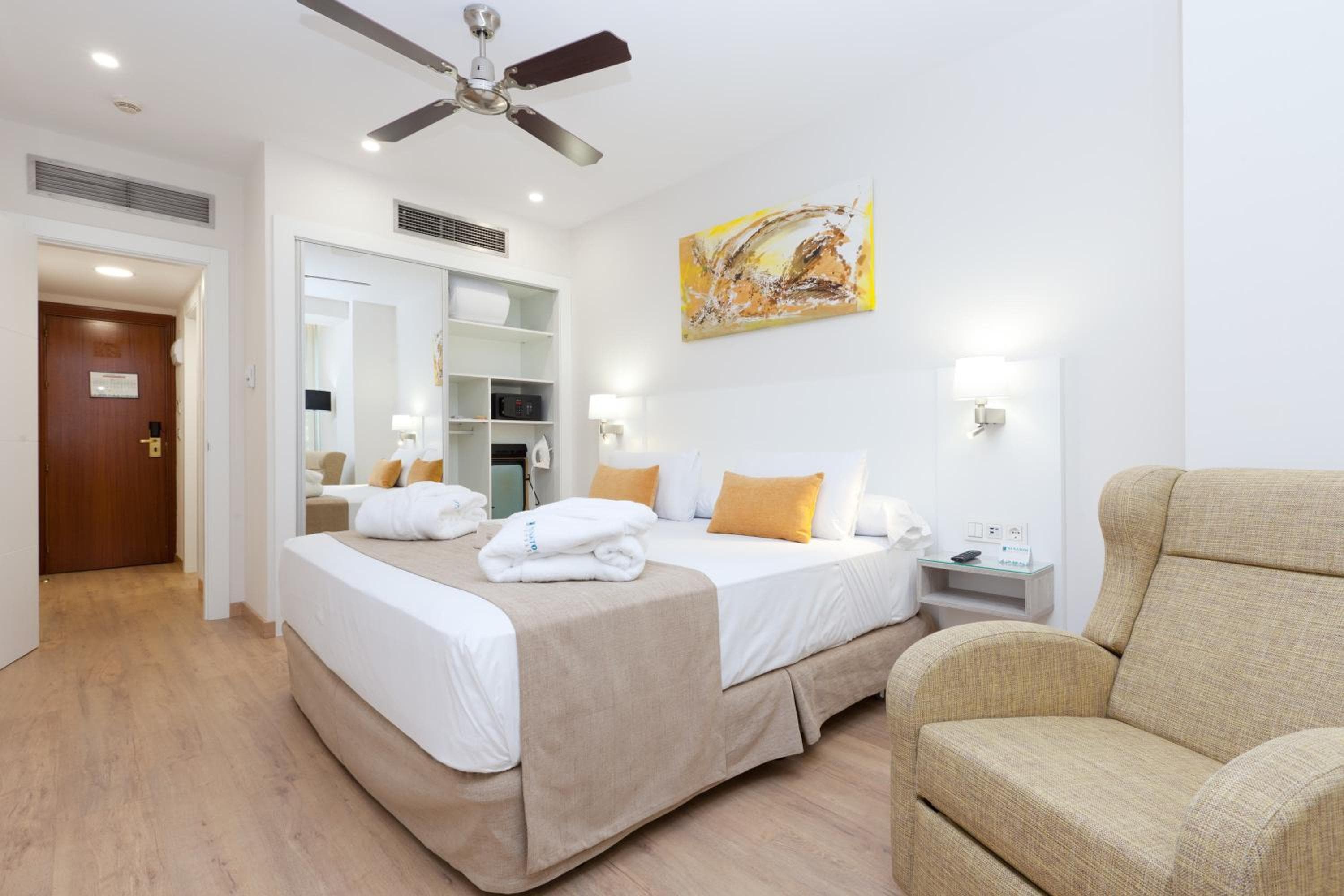 Senator Barajas: hotel room