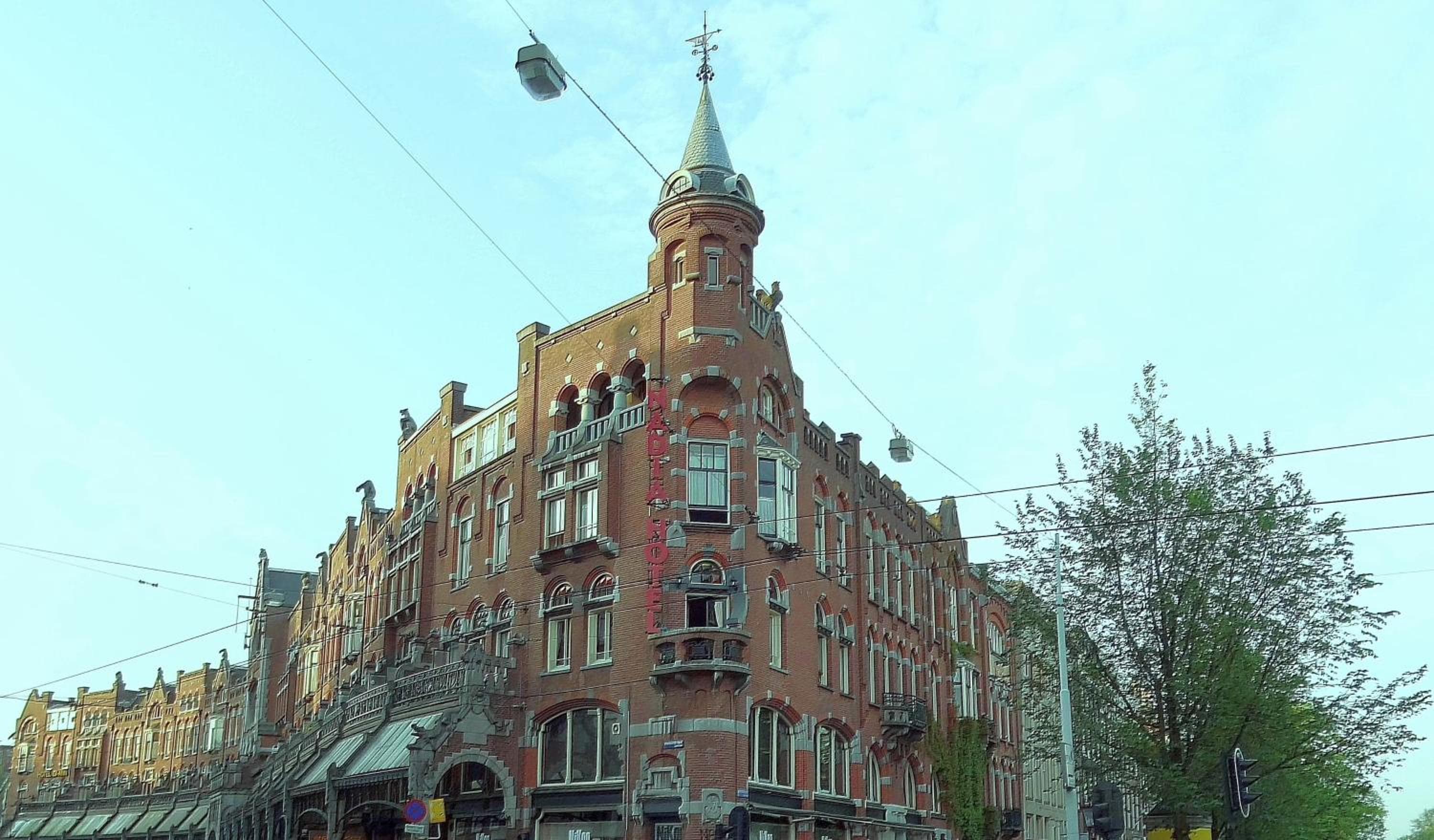 Nadia Hotel: building