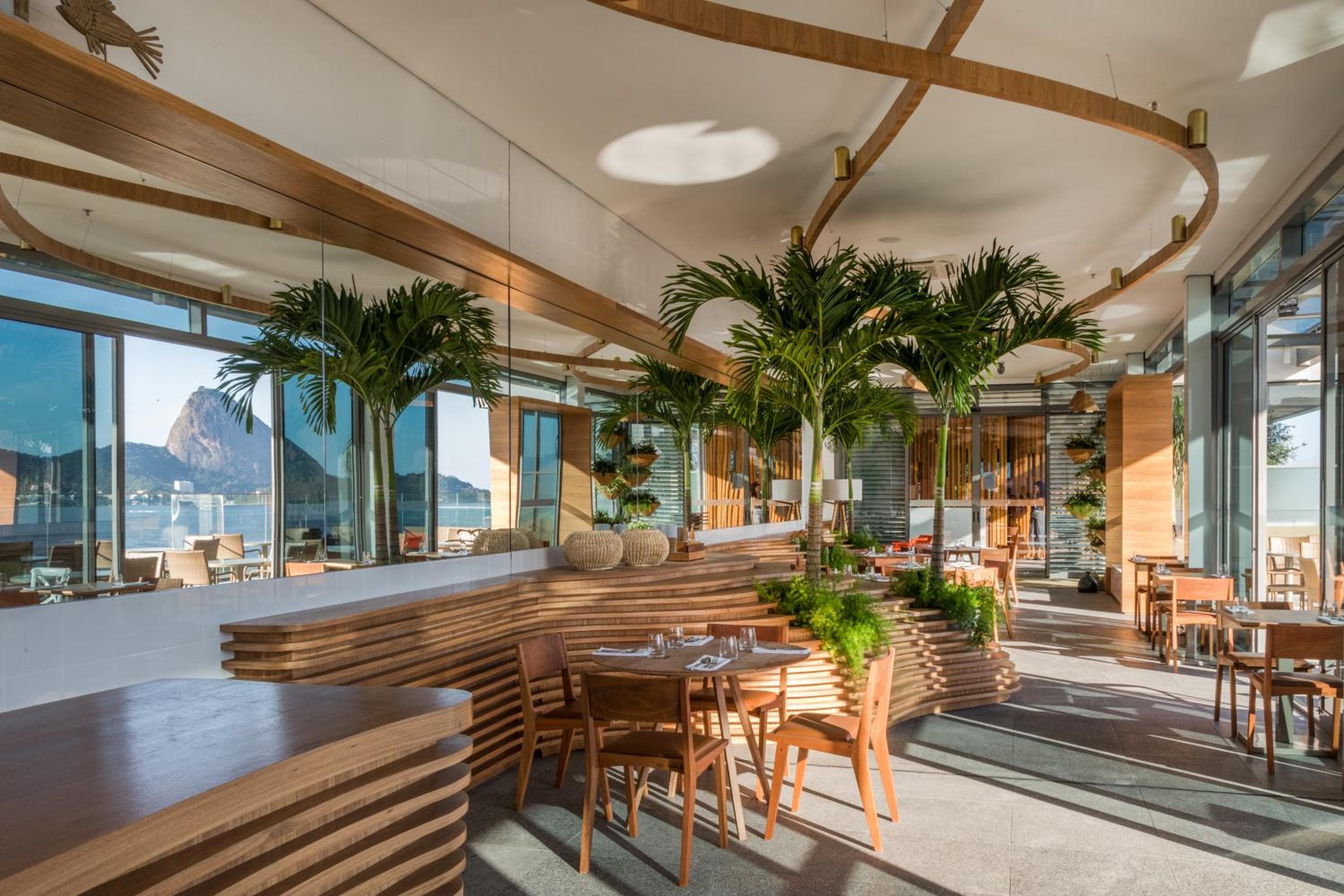 Prodigy Santos Dumont by Wish: dining