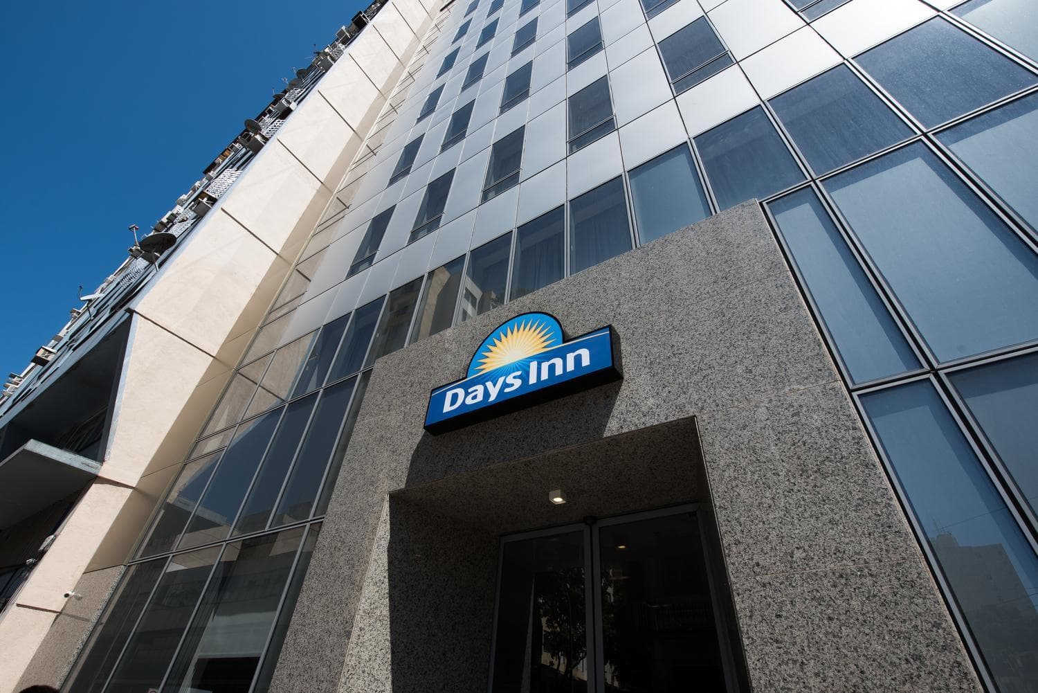 Days Inn by Wyndham Rio de Janeiro Lapa: building