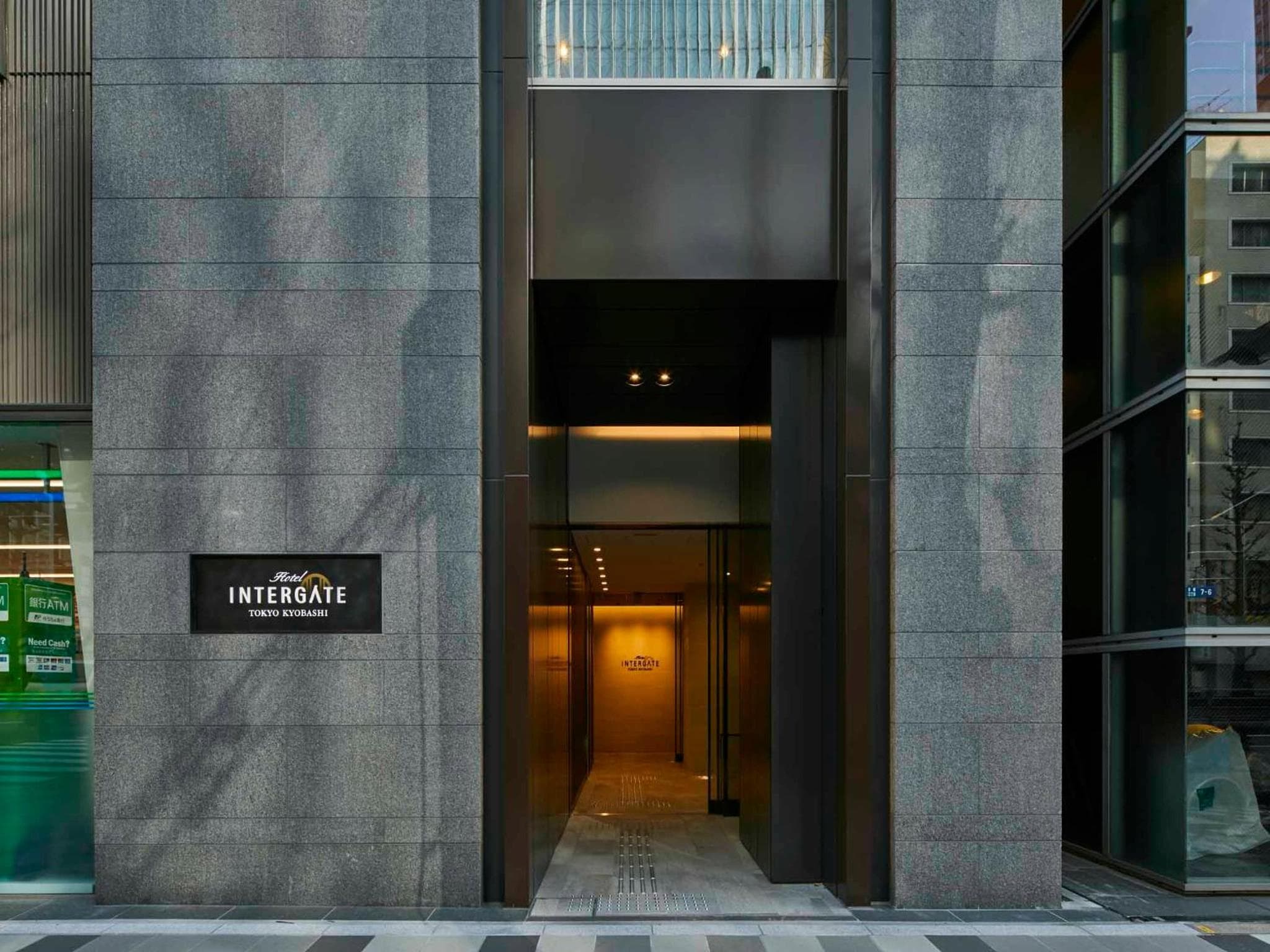 Hotel Intergate Tokyo Kyobashi: building