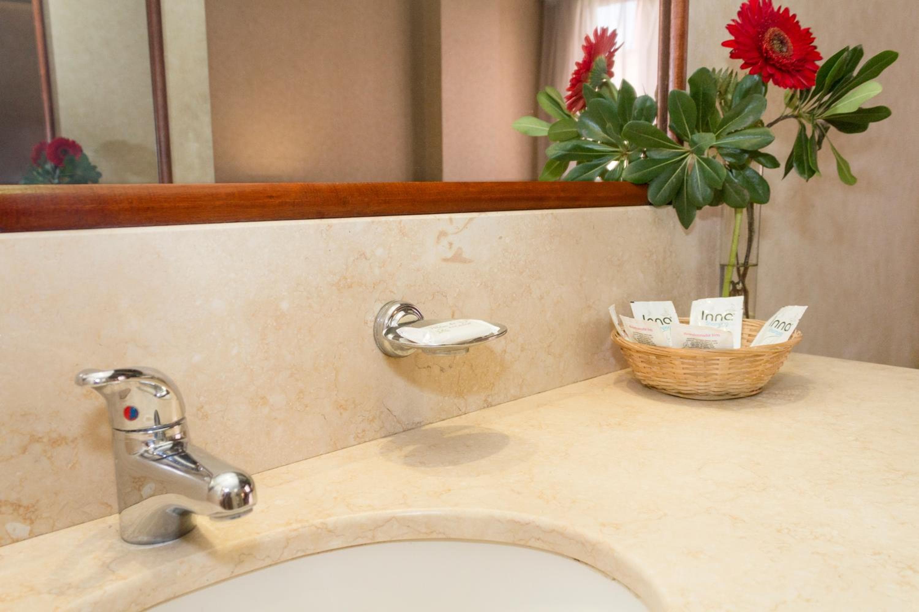 O2 Hotel Buenos Aires: bathroom