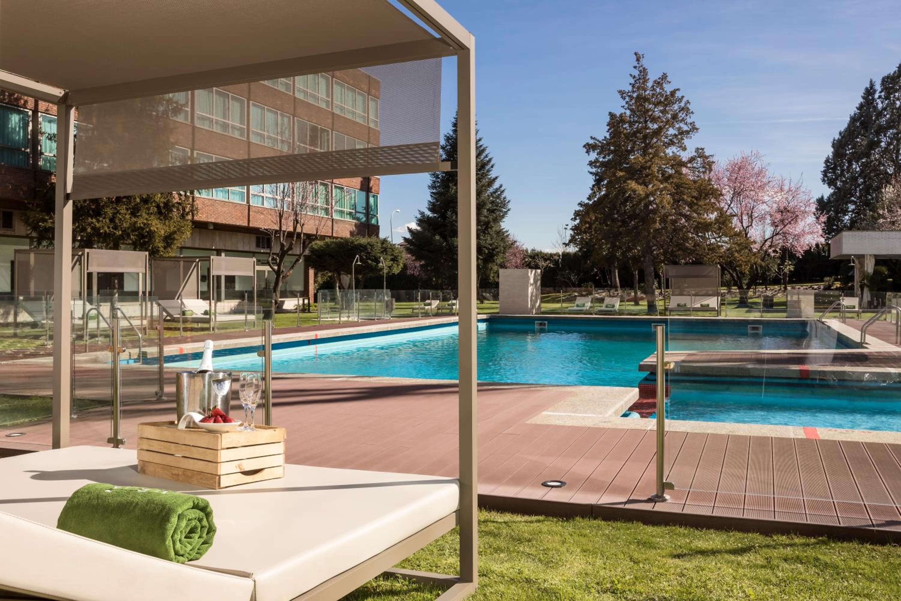 Meliá Madrid Barajas: recepcion & lobby