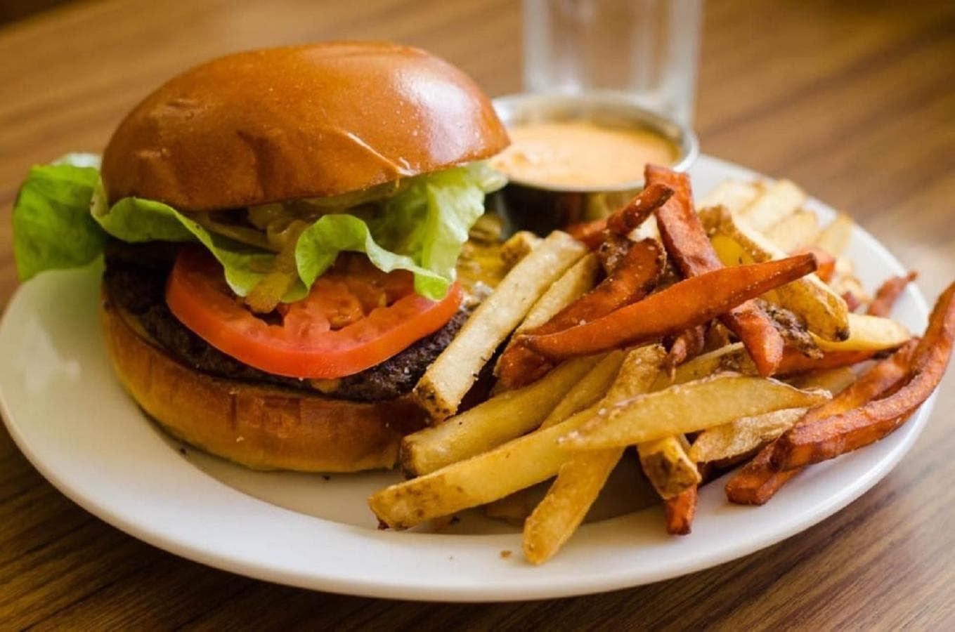 The Beverly Laurel Hotel at West Hollywood: food