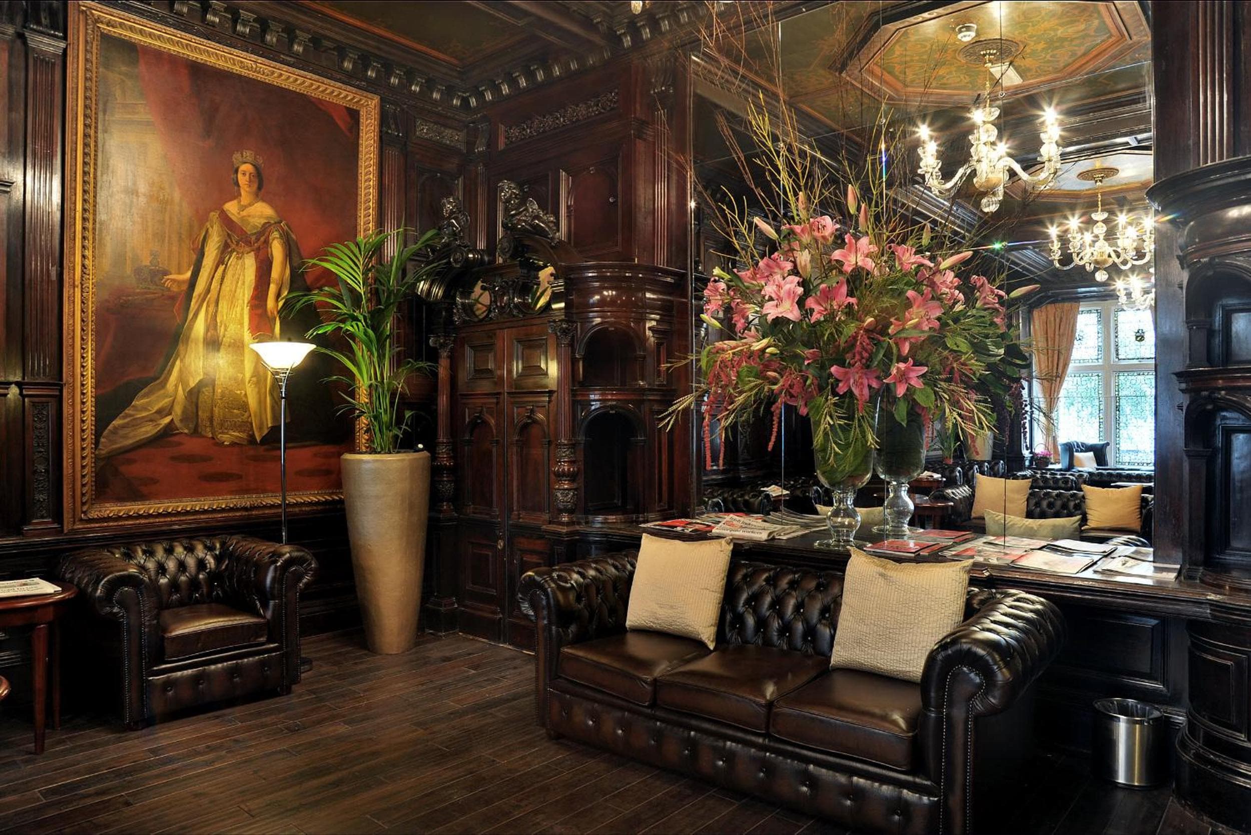 Grand Royale Hyde Park: hotel reception