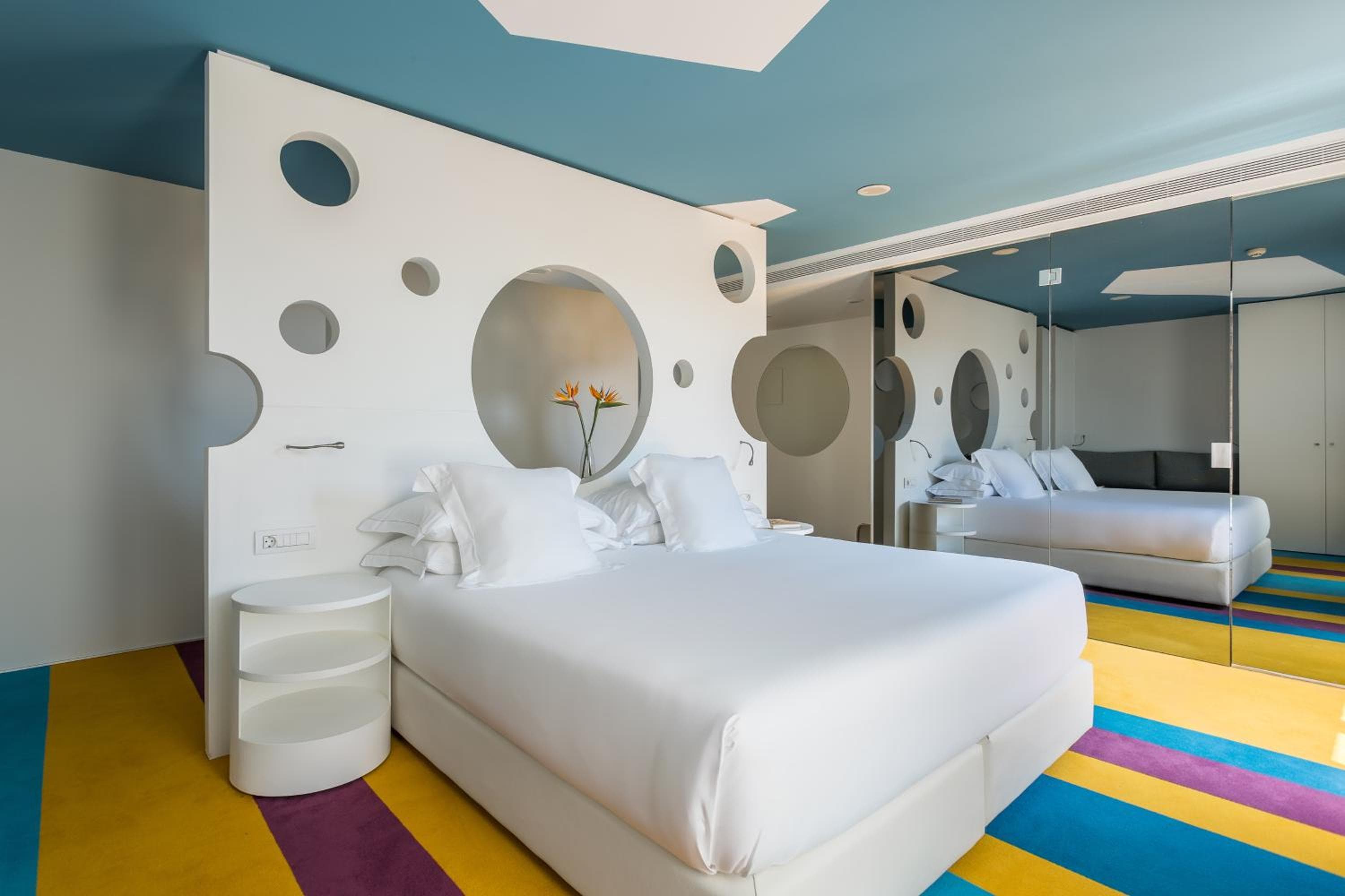 Room Mate Pau, Barcelona: hotel room