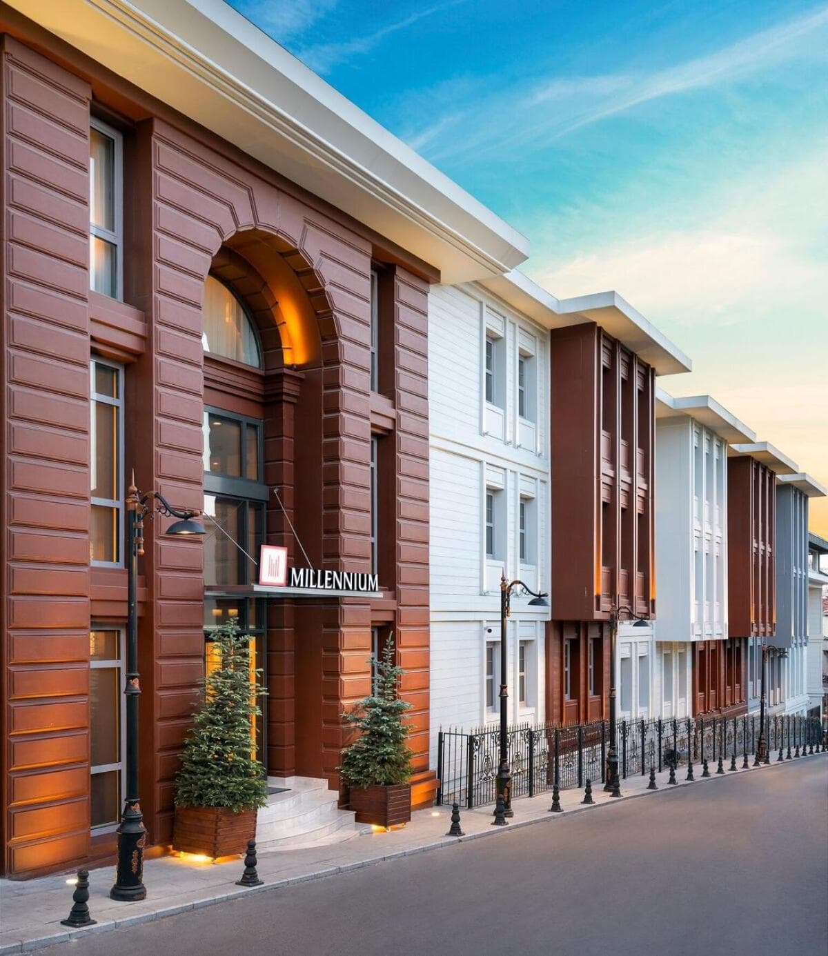 Millennium Istanbul Golden Horn: building
