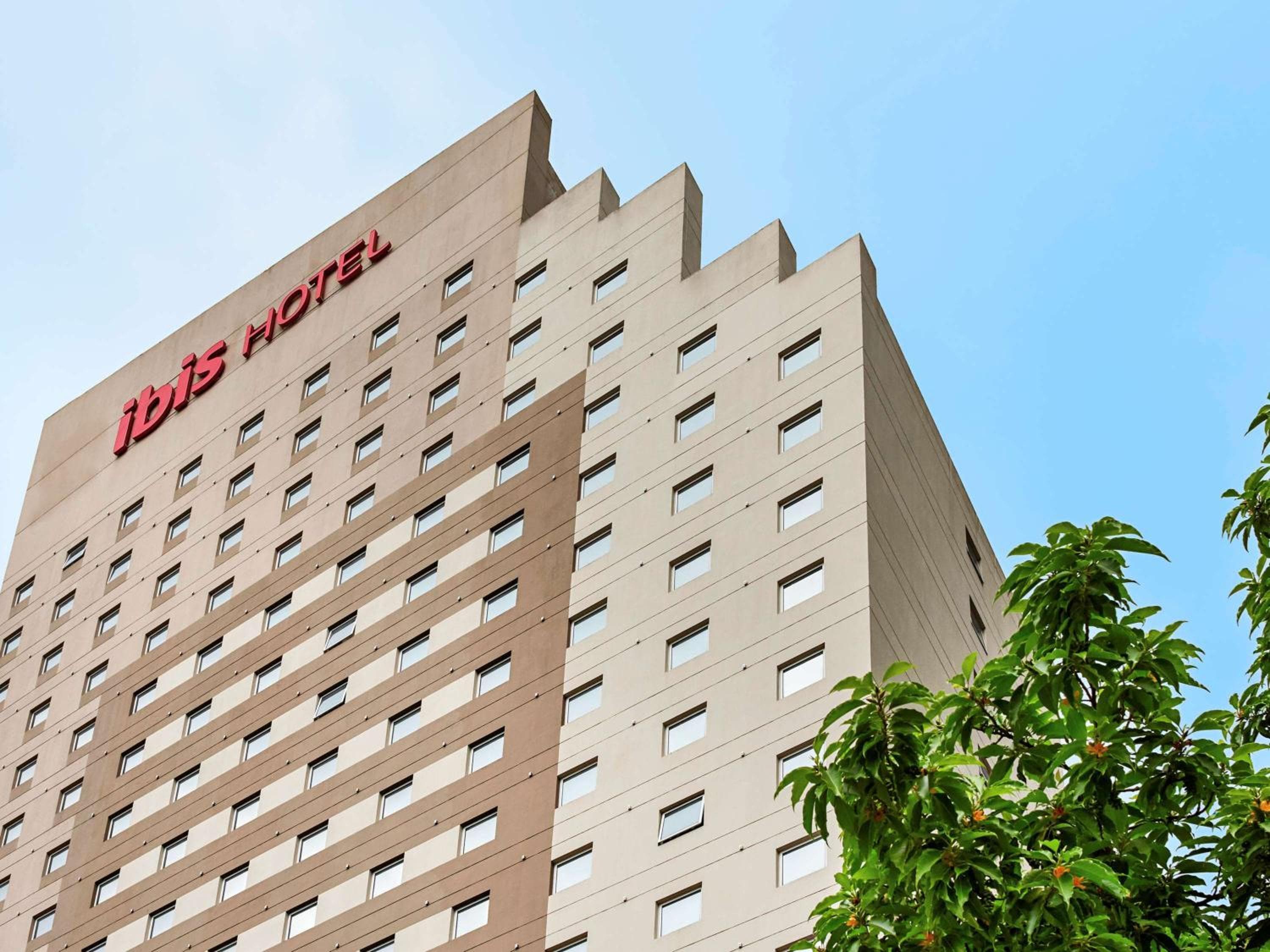 ibis Sao Paulo Morumbi: building