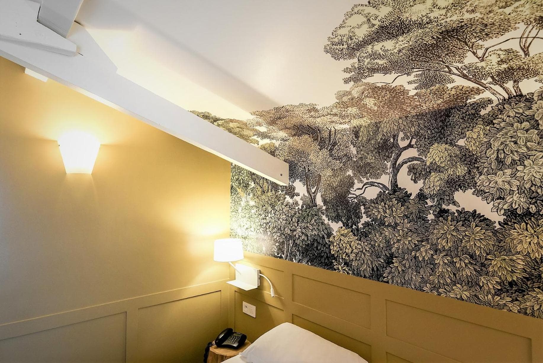 Passy Eiffel: hotel room