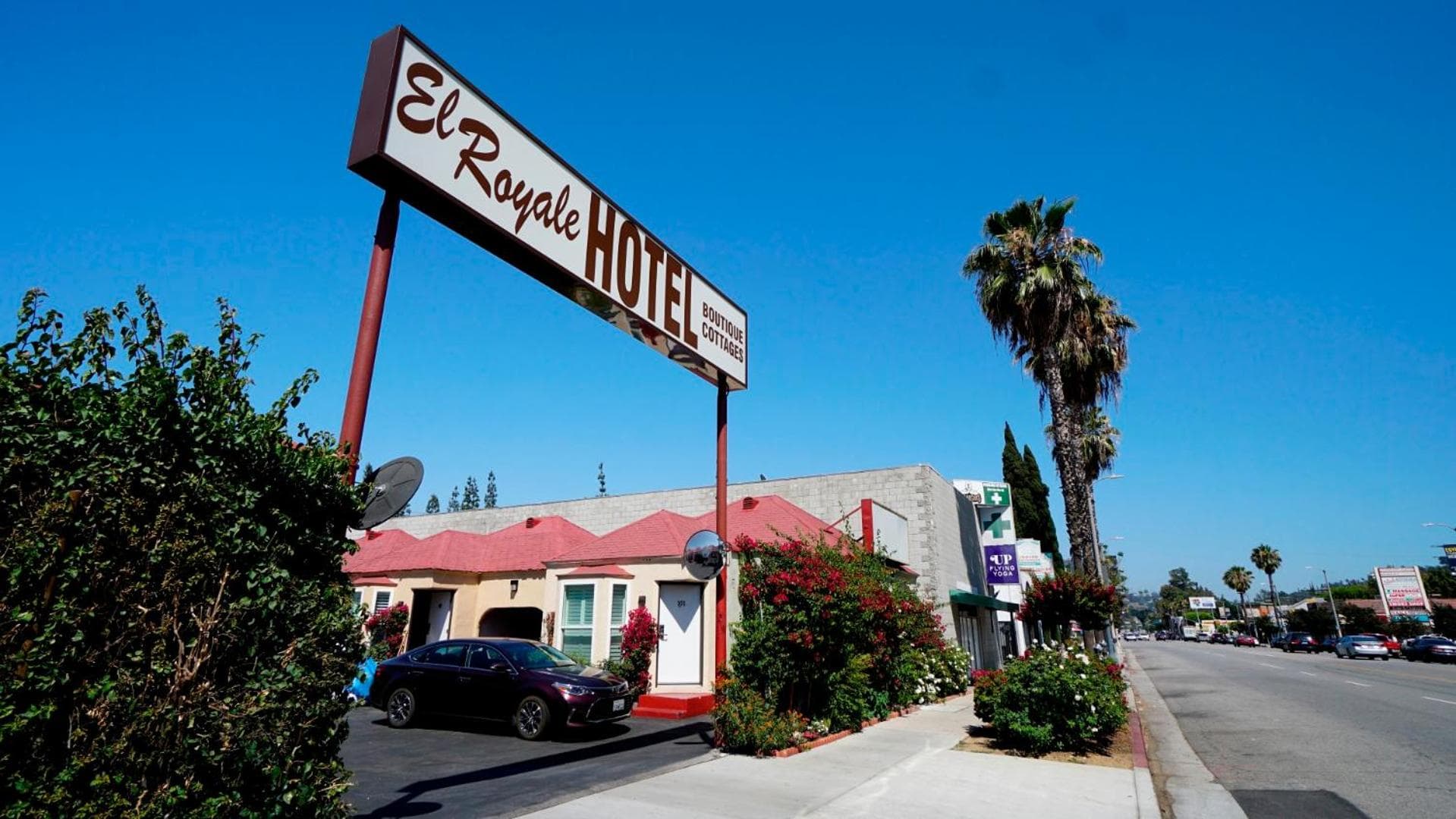 El Royale Hotel - Near Universal Studios Hollywood: building
