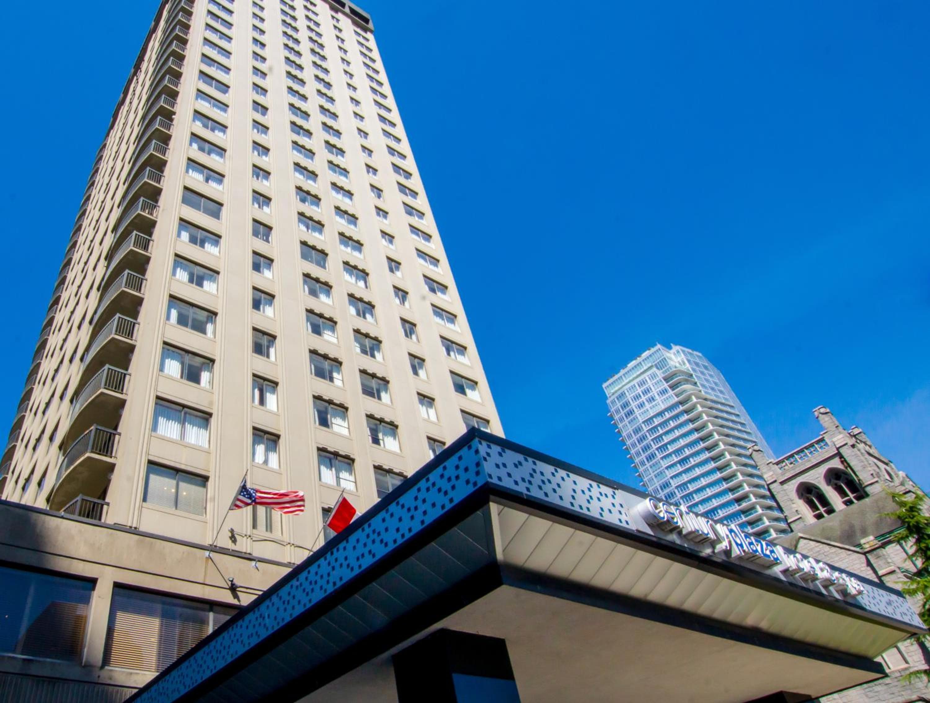 Century Plaza Hotel: building