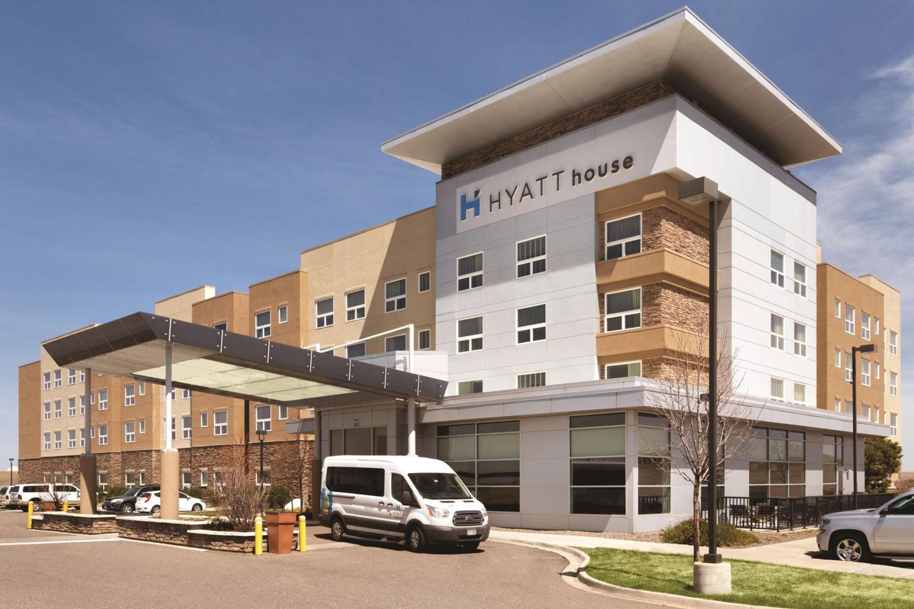 Hyatt House Denver Airport: building