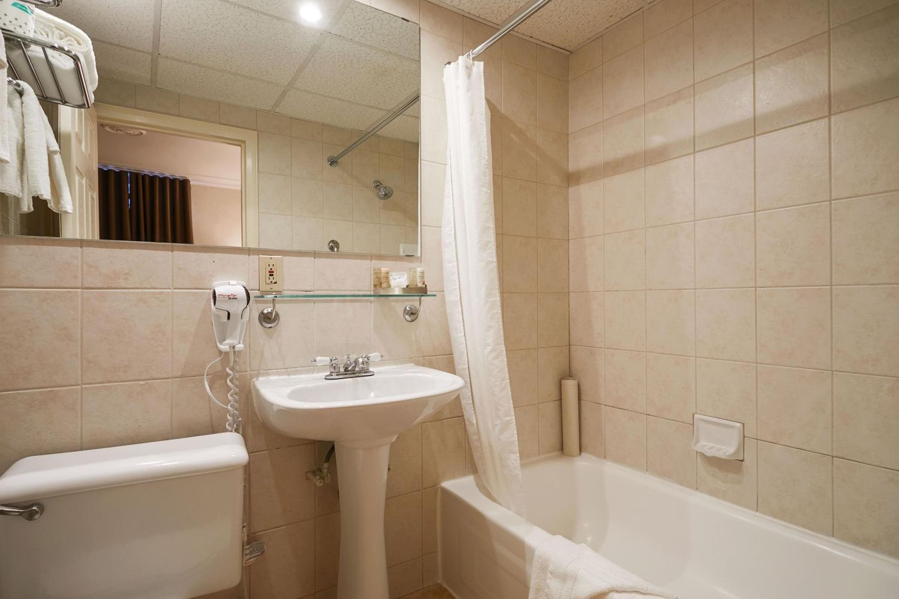 Hotel St-Denis