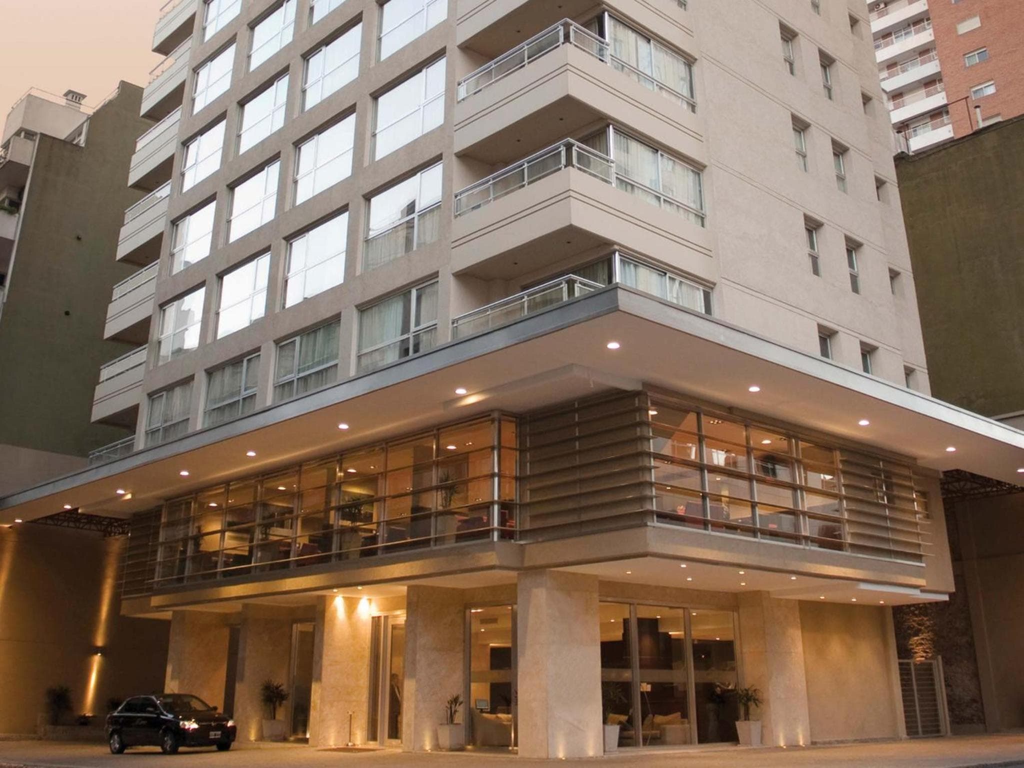 HTL City Baires: building