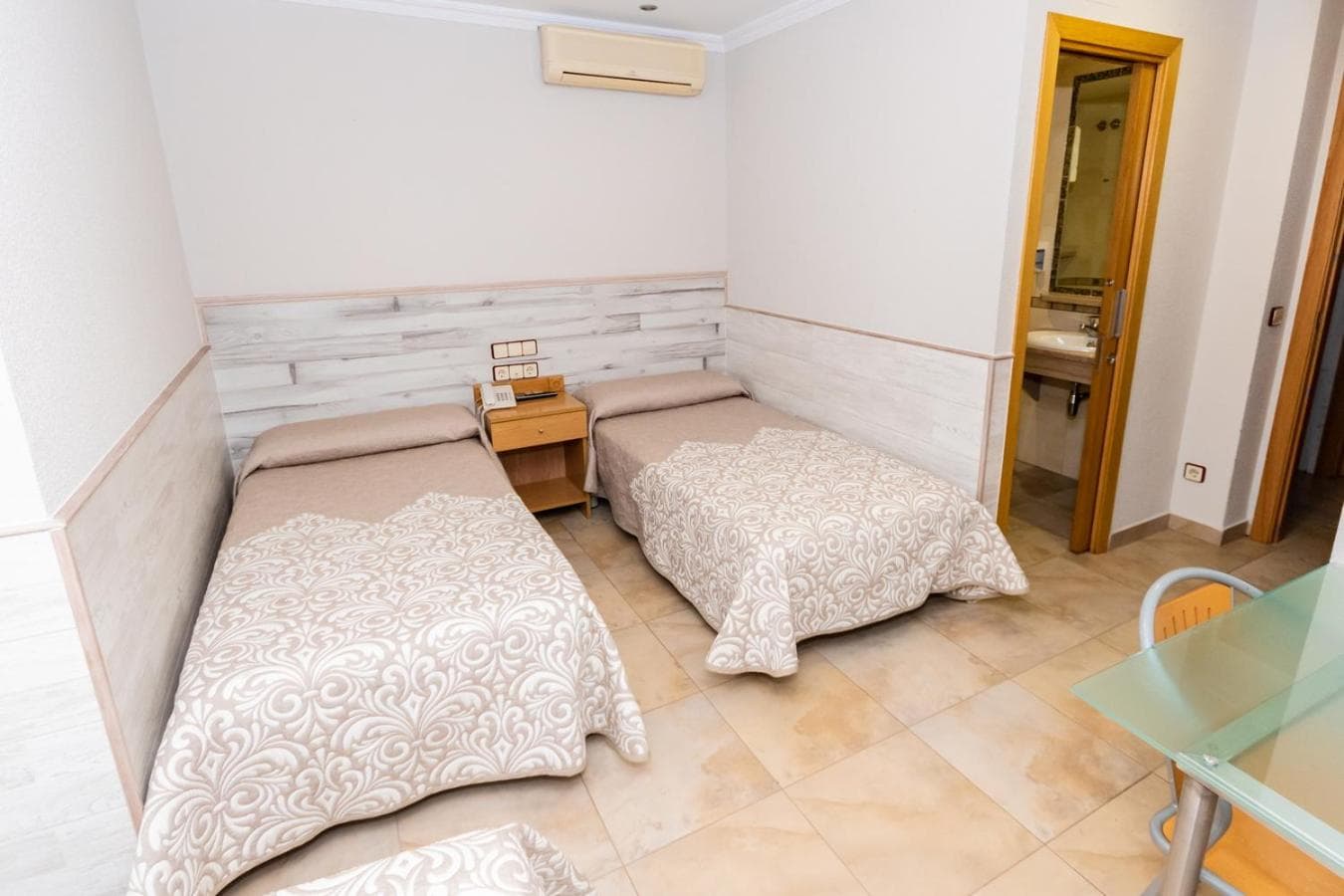 Hostal Viky