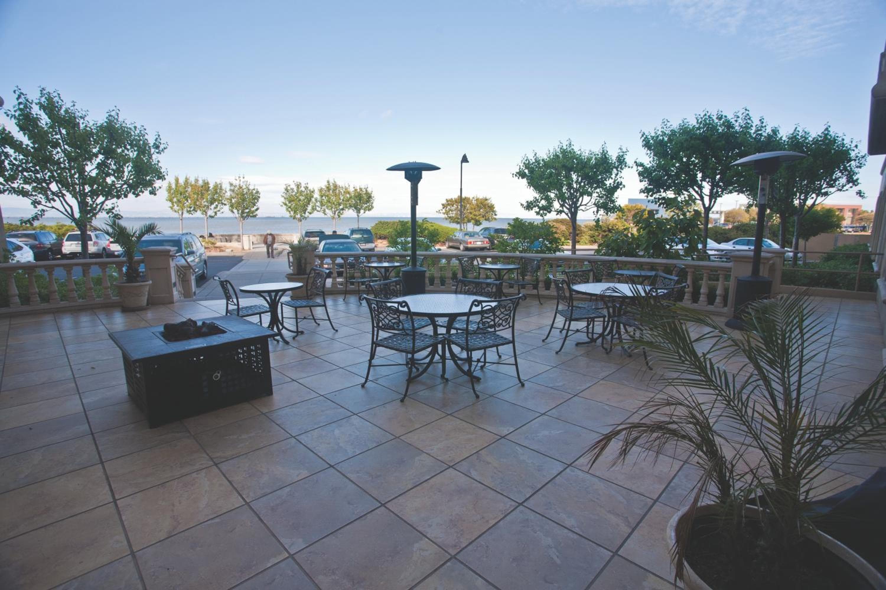 Bay Landing Hotel