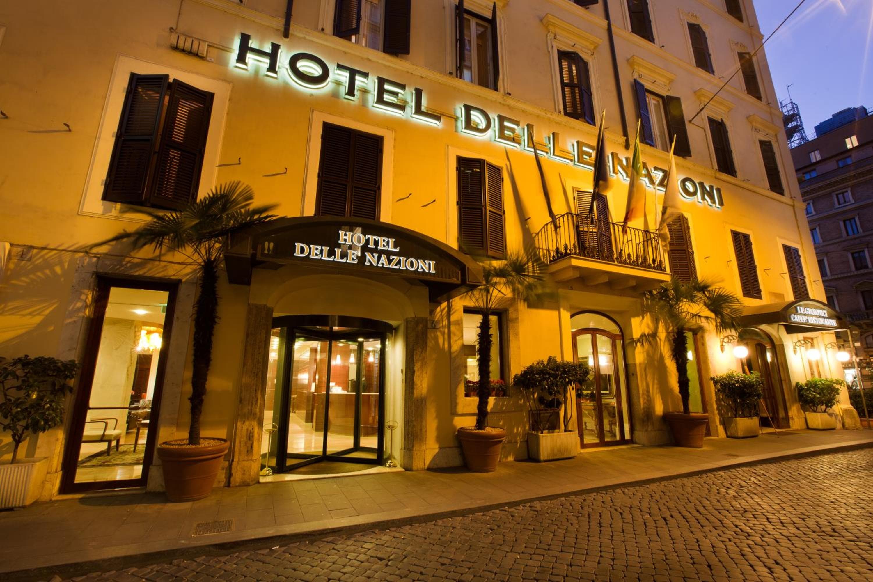Hotel Delle Nazioni: building