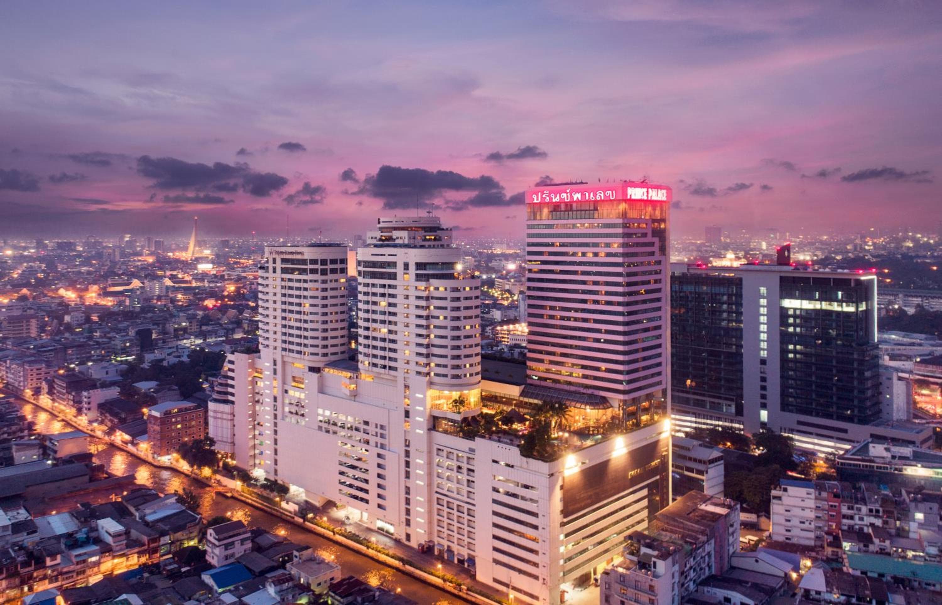Prince Palace Hotel Bangkok: building