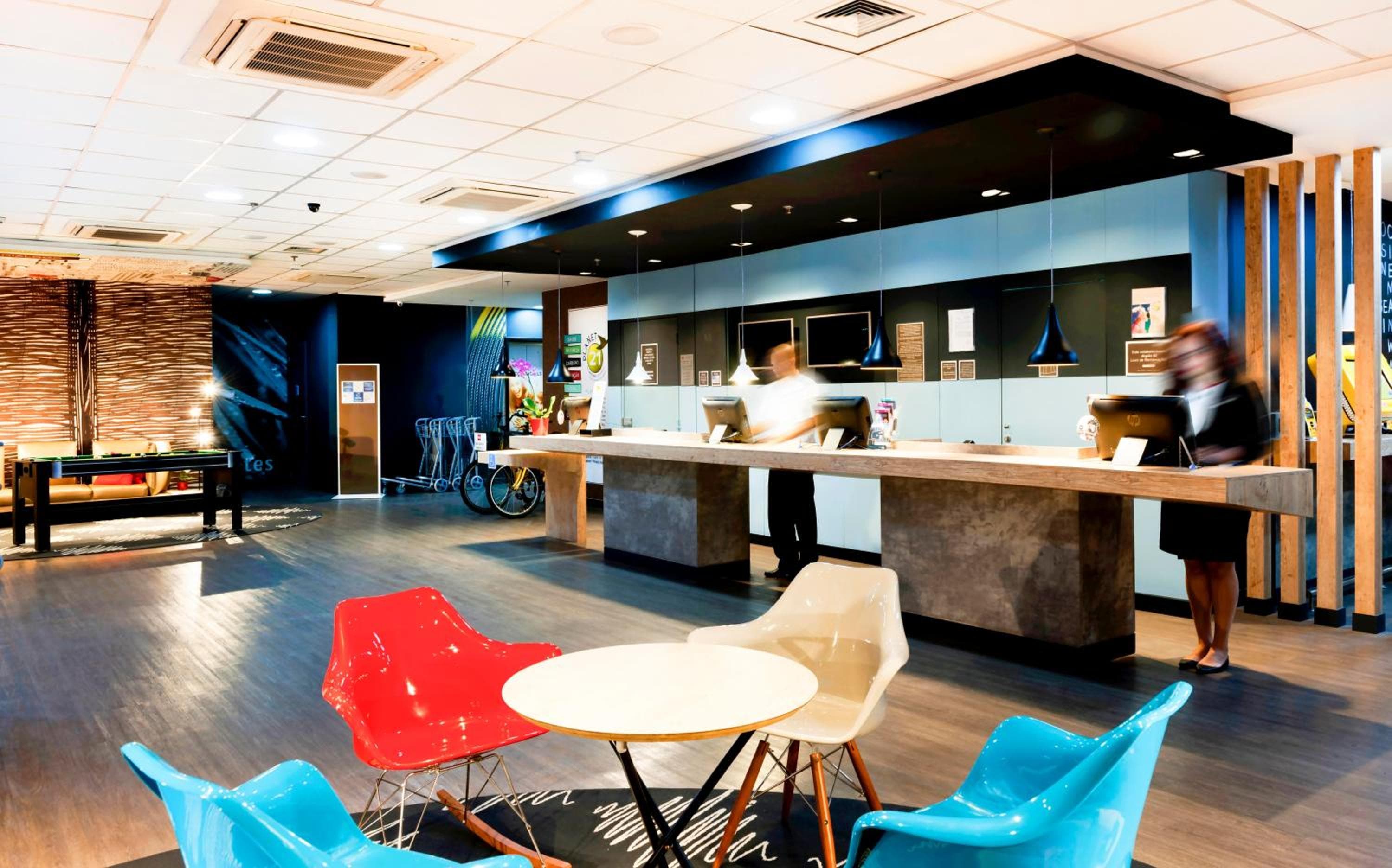 ibis Copacabana Posto 5: recepcion & lobby