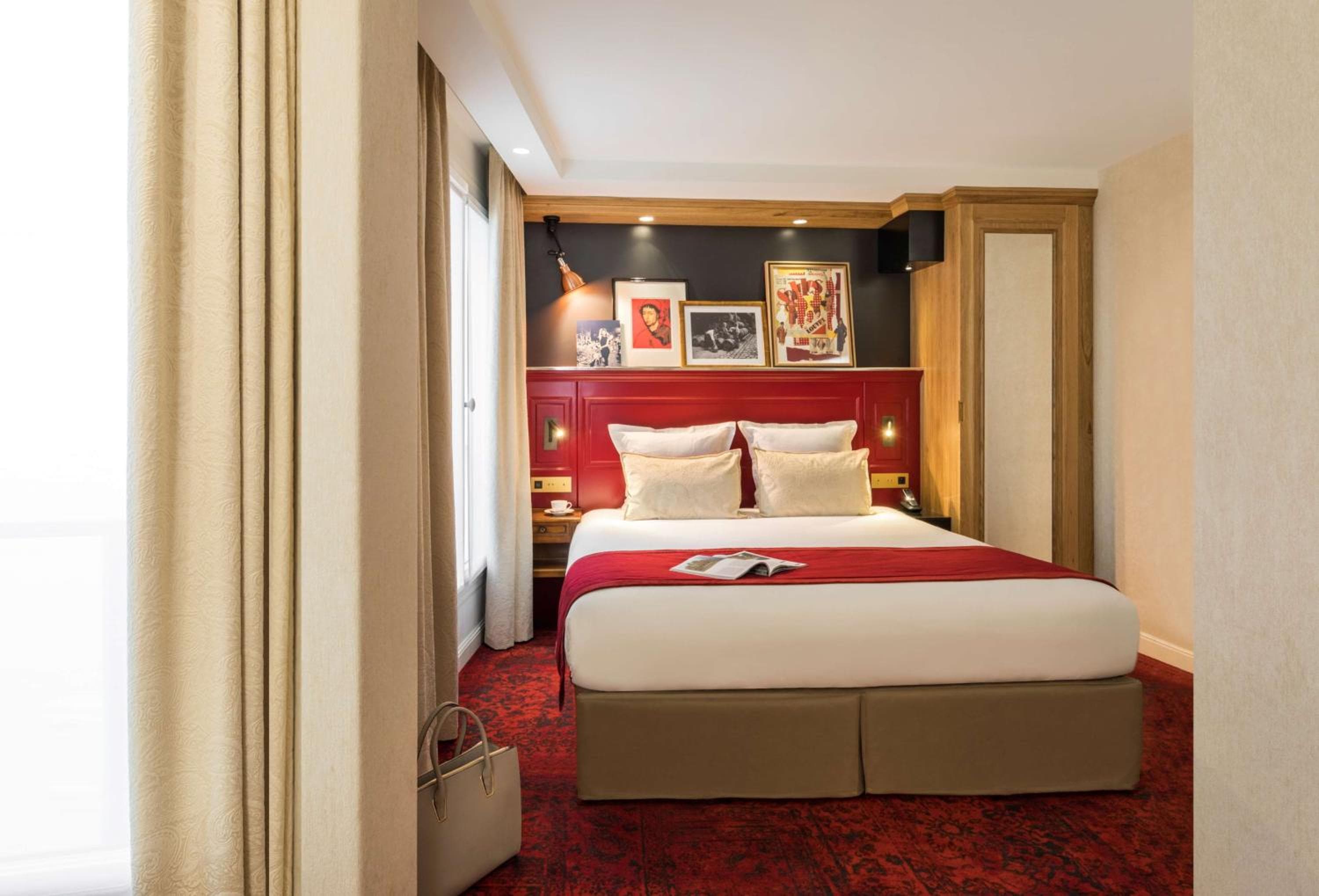 Hotel Ducs de Bourgogne: hotel room