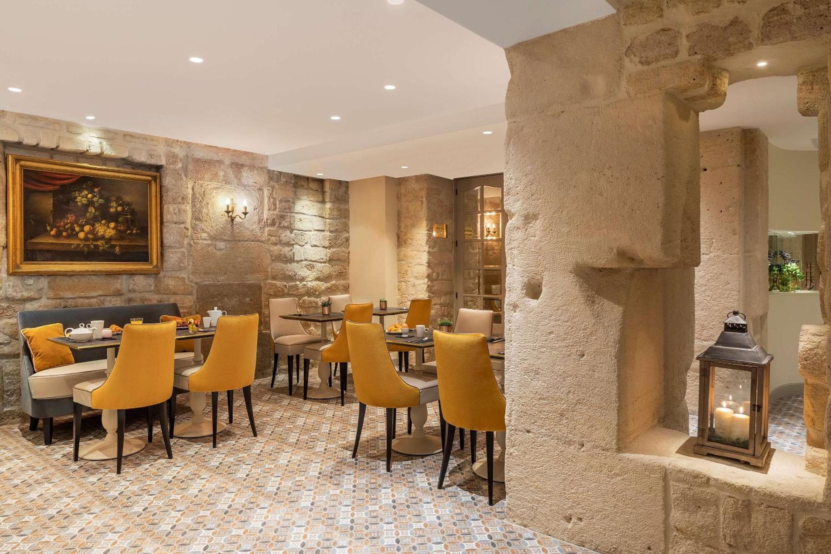 Hotel Ducs de Bourgogne: dining
