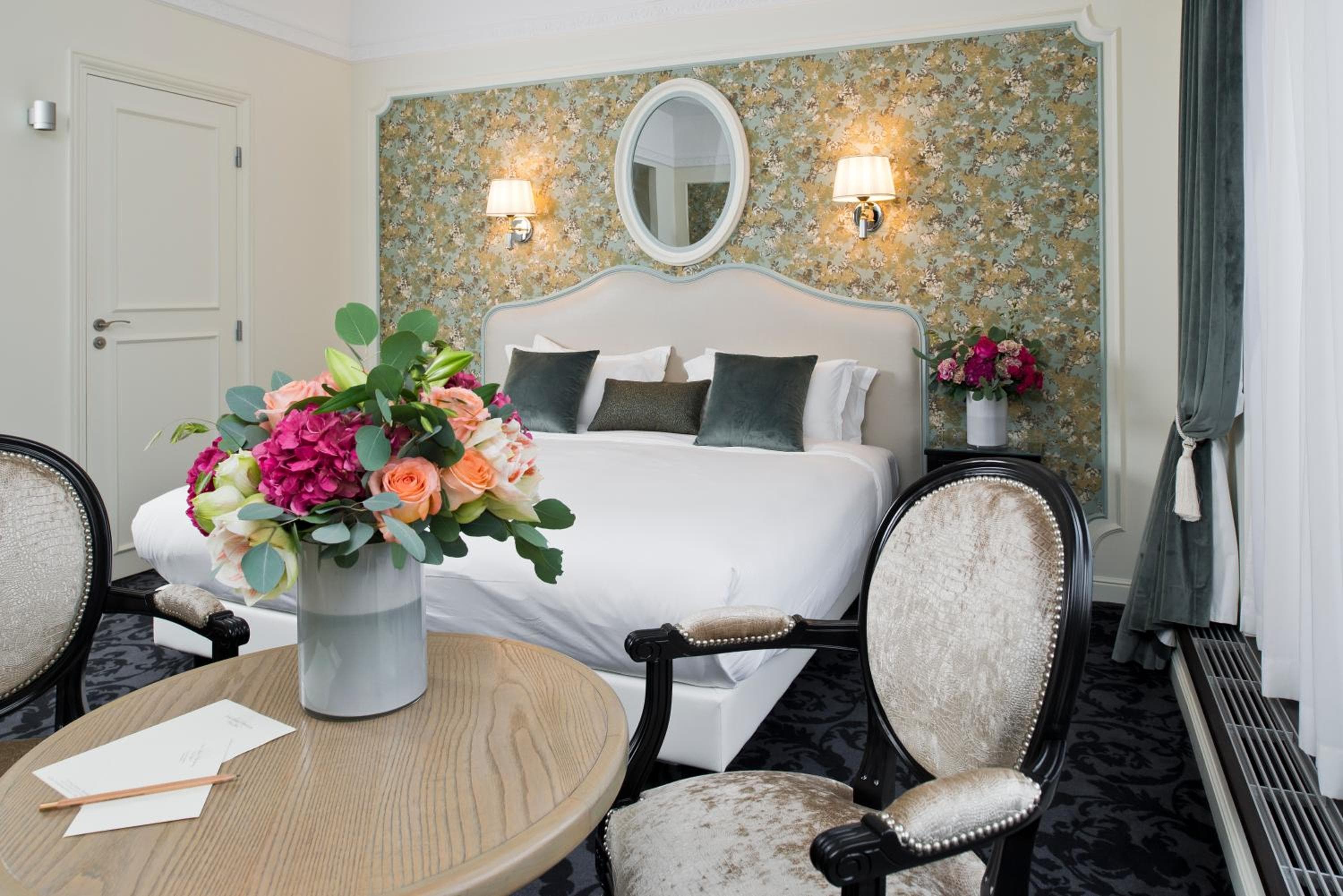 Hôtel Saint-Pétersbourg Opéra & Spa: hotel room