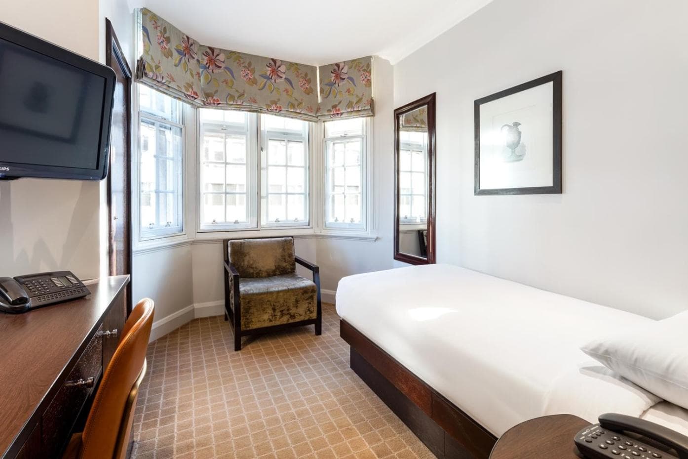Radisson Blu Hotel, London Euston Square: hotel room