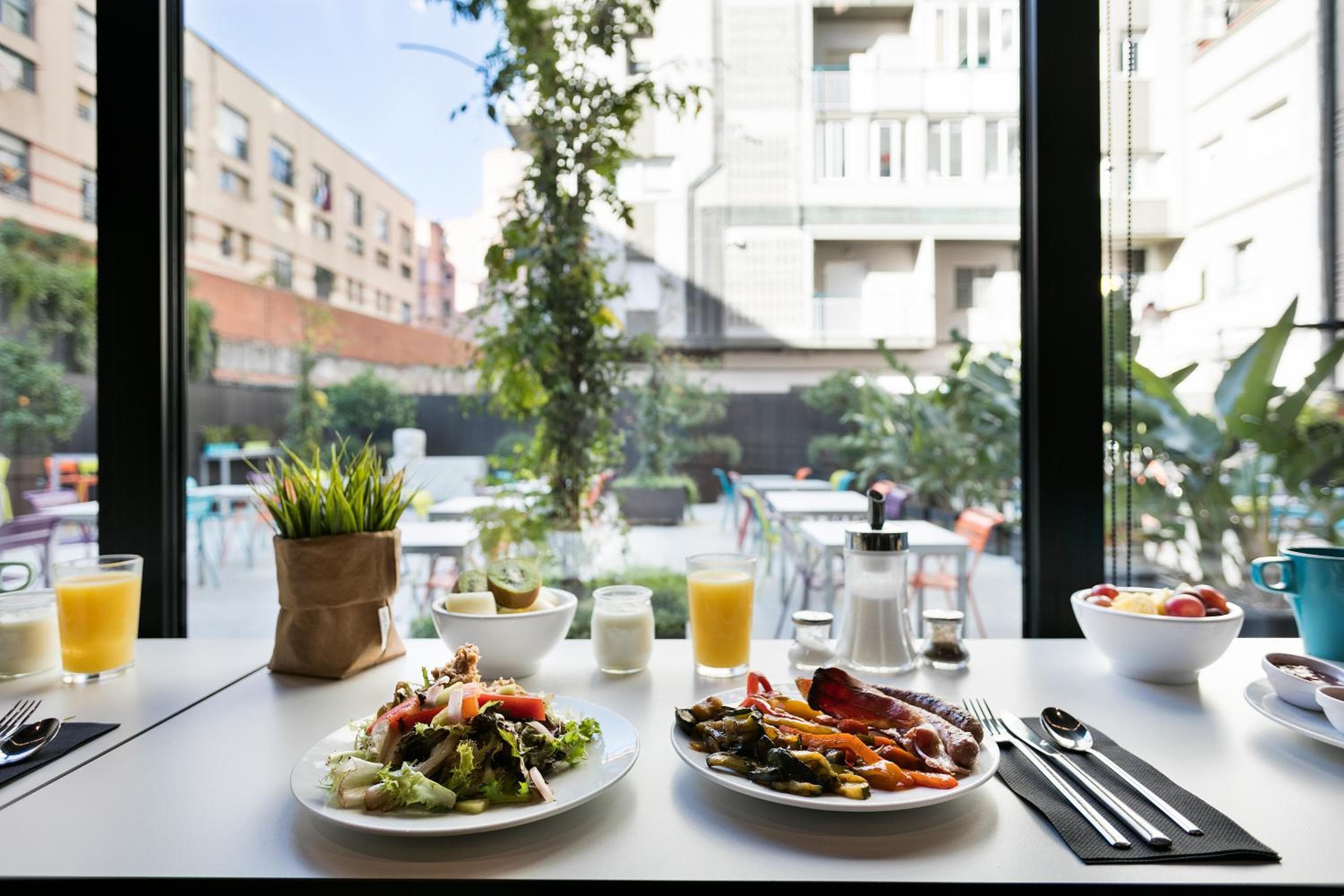 Andante Drassanes: dining
