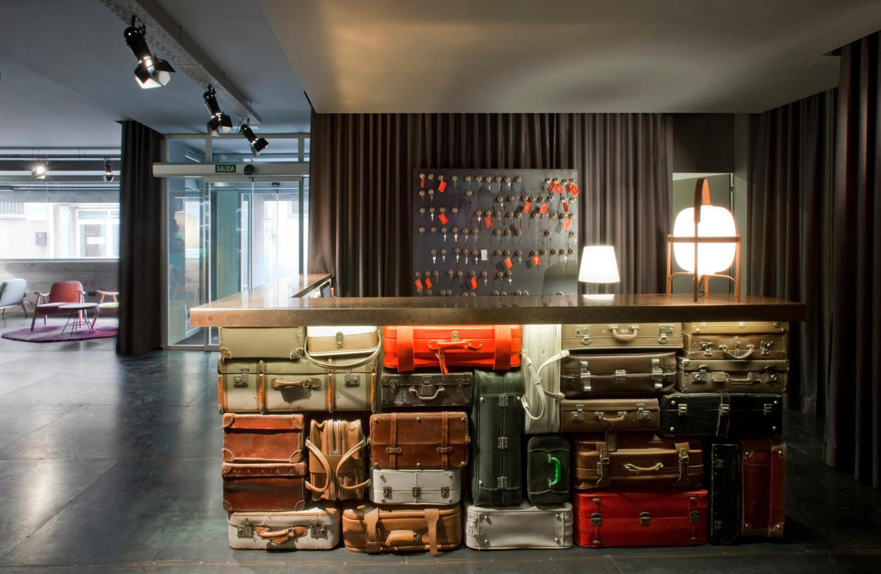 Sixties Ramblas: recepcion & lobby