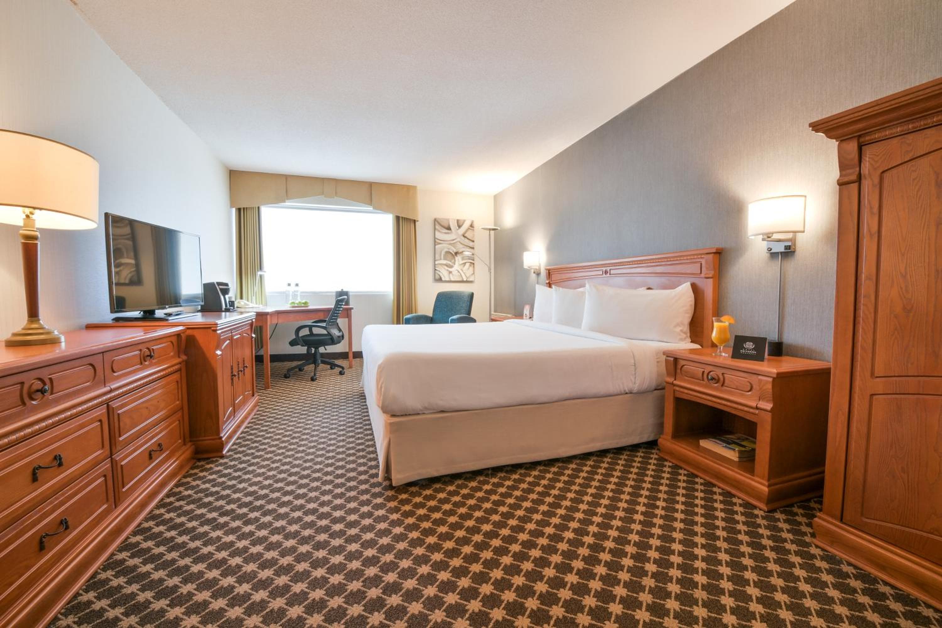 Hotel Universel Montréal: hotel room