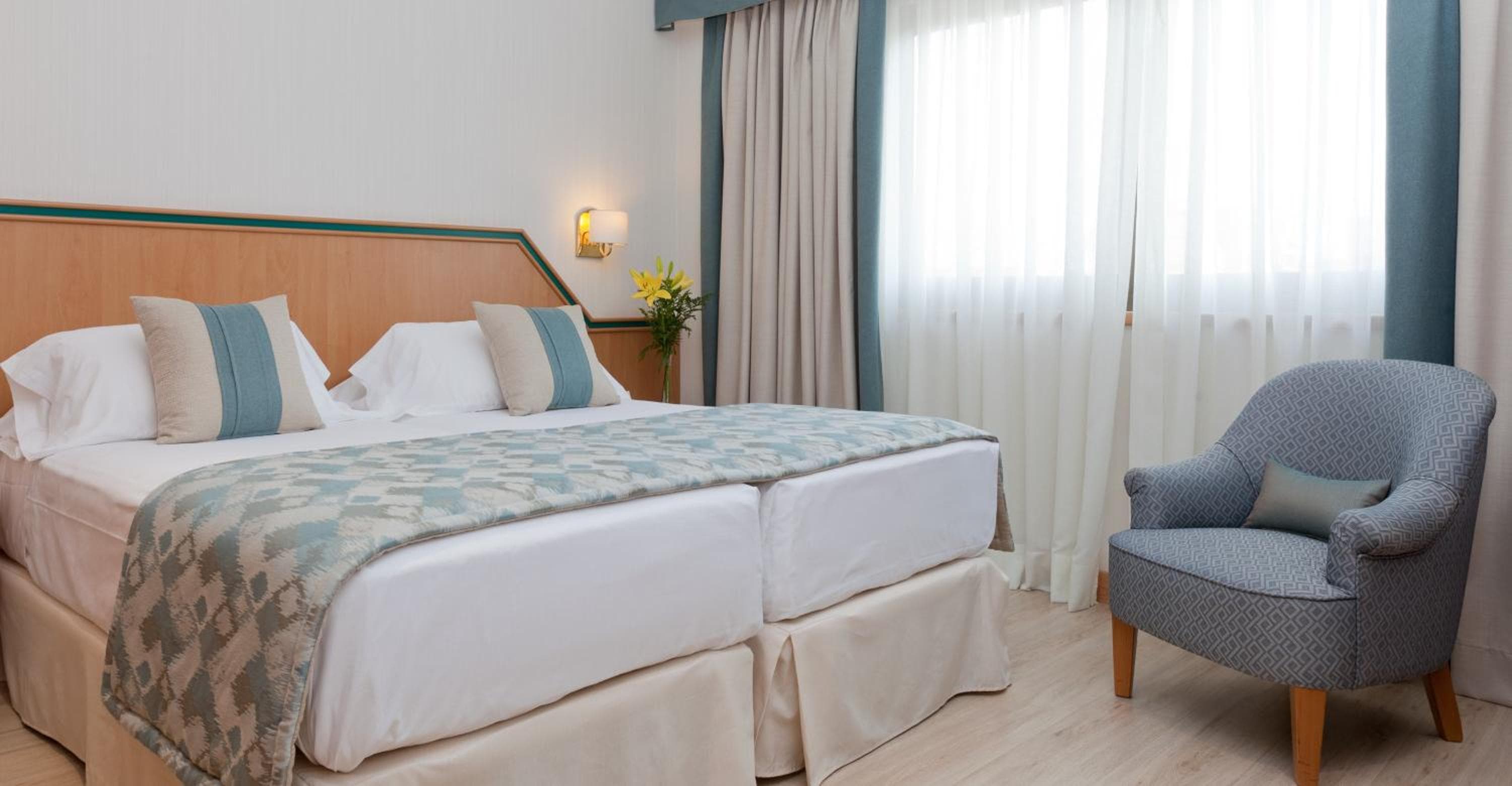 Hotel Praga: hotel room
