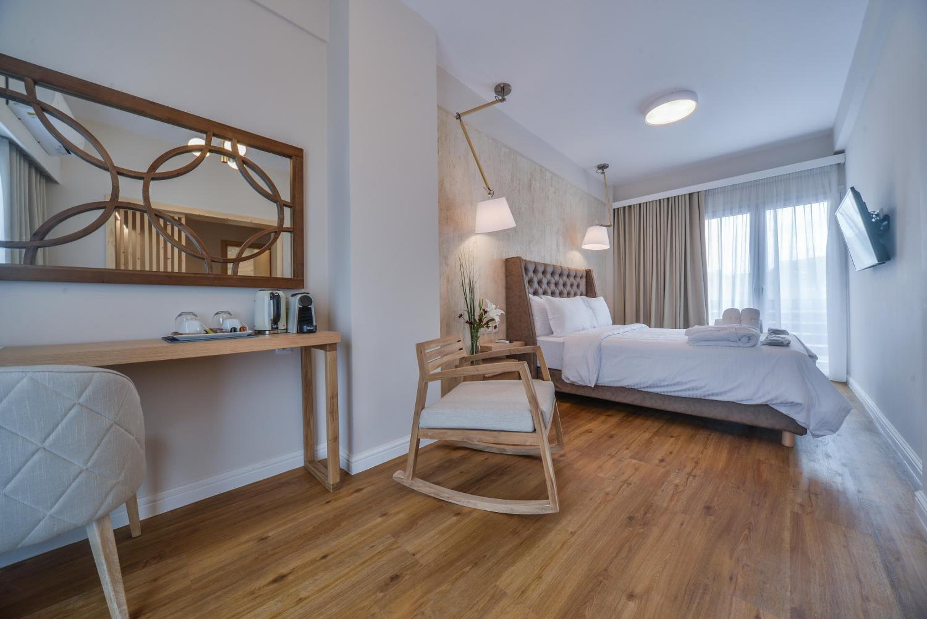 A.P. Acropolis View Apartments: hotel room