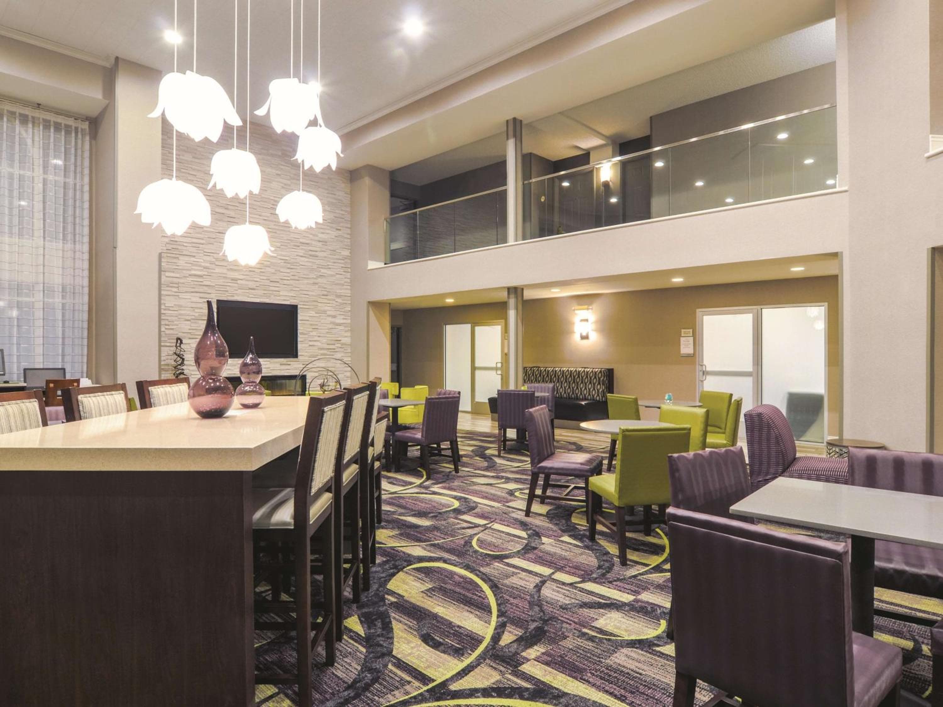 La Quinta Inn & Suites by Wyndham Denver Airport DIA