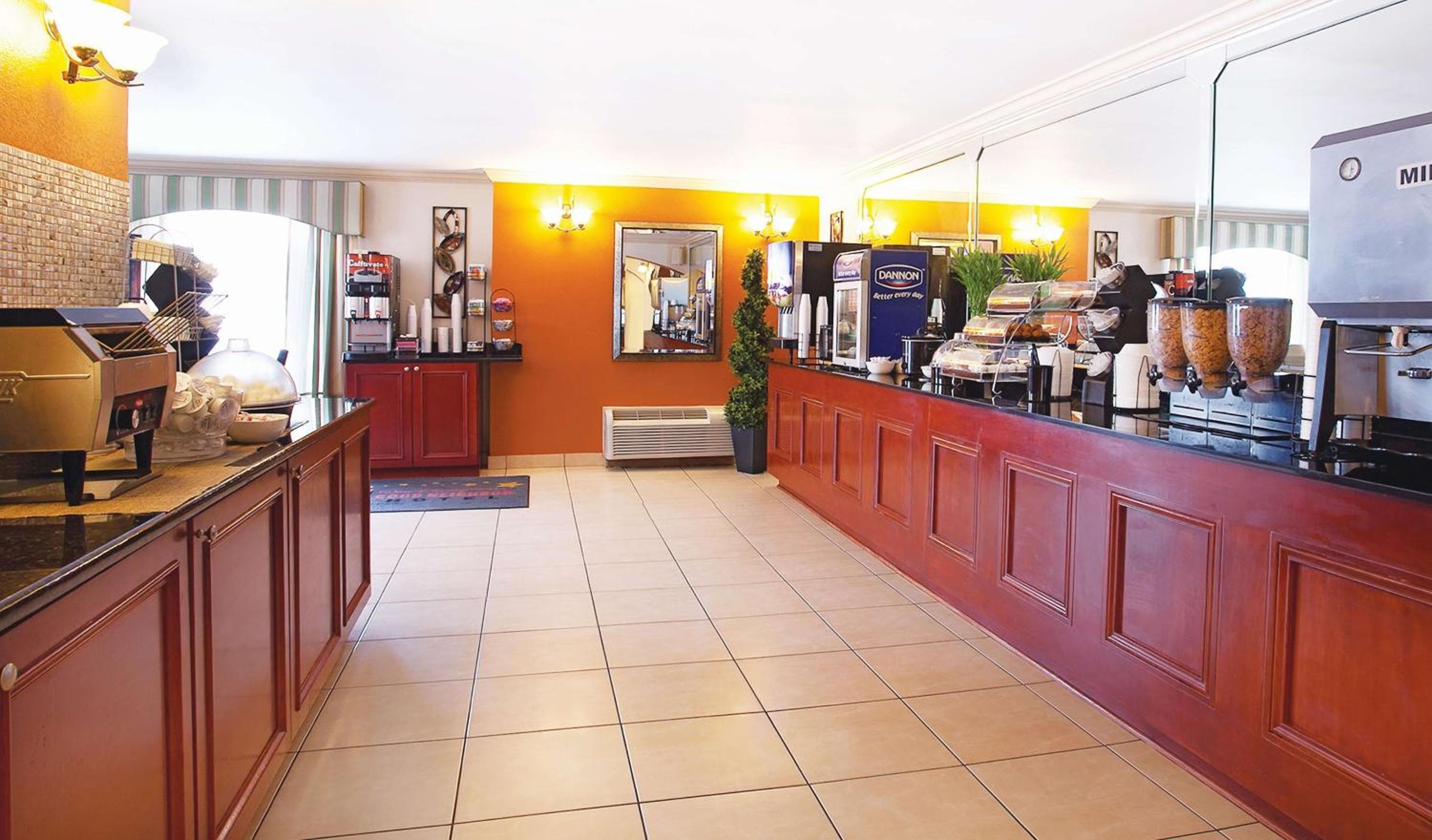 La Quinta Inn by Wyndham Orlando International Drive North