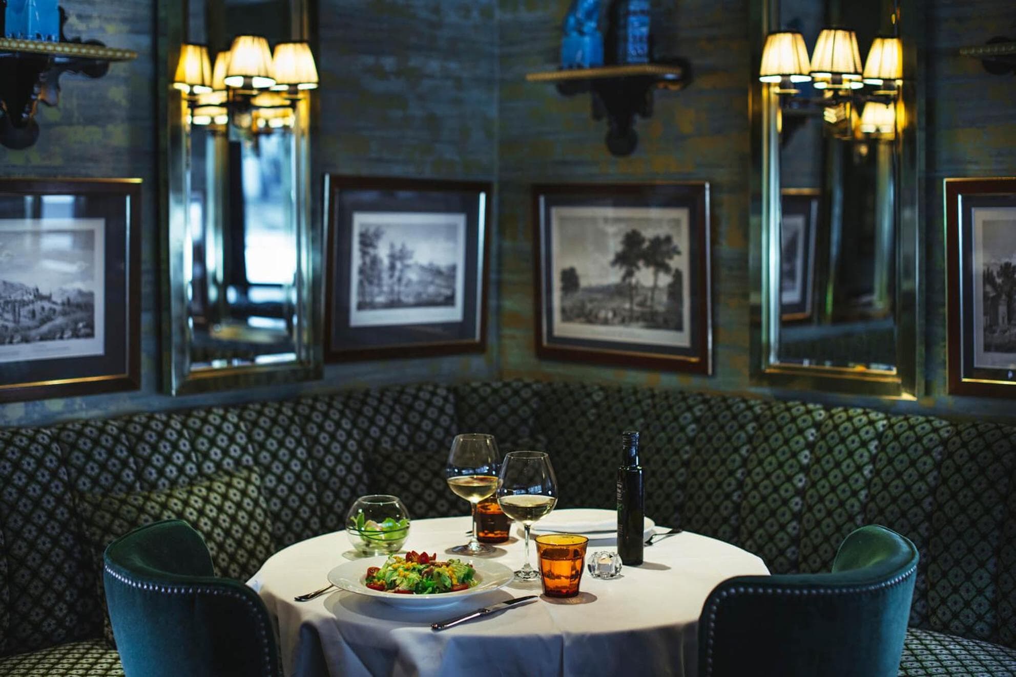 The First One Madrid Preciados: dining