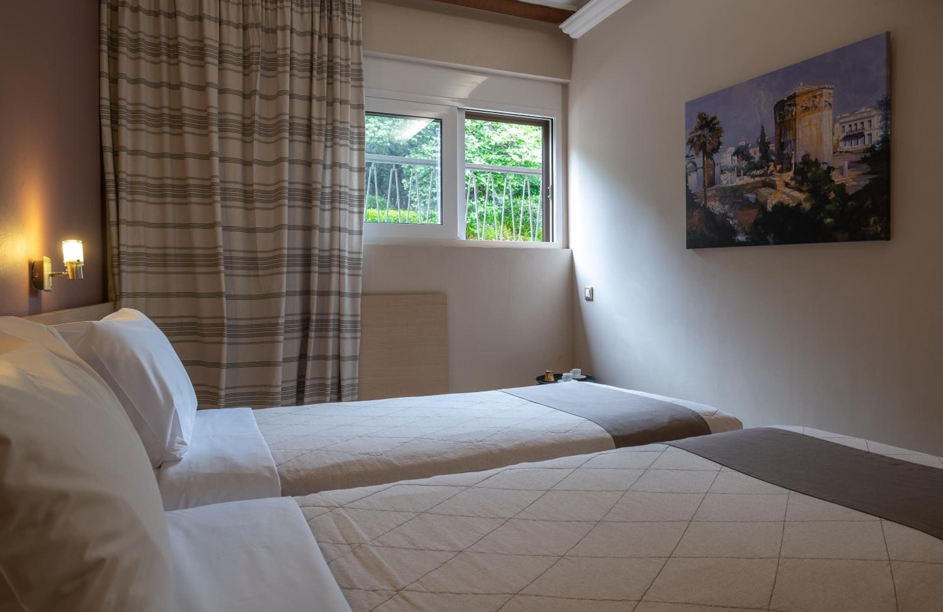 Acropolis View Hotel: hotel room
