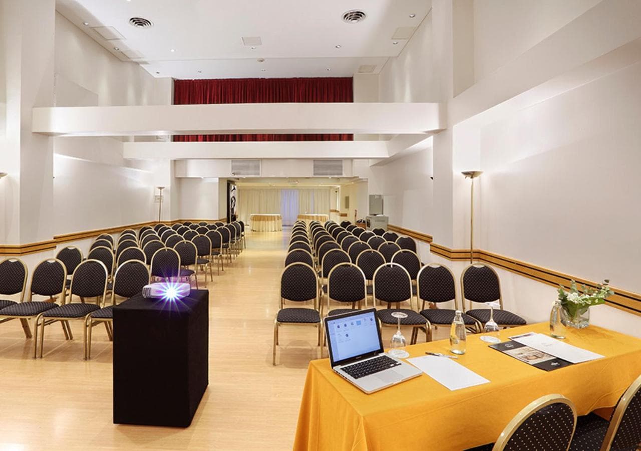 Hotel Dolmen: meeting & event spaces