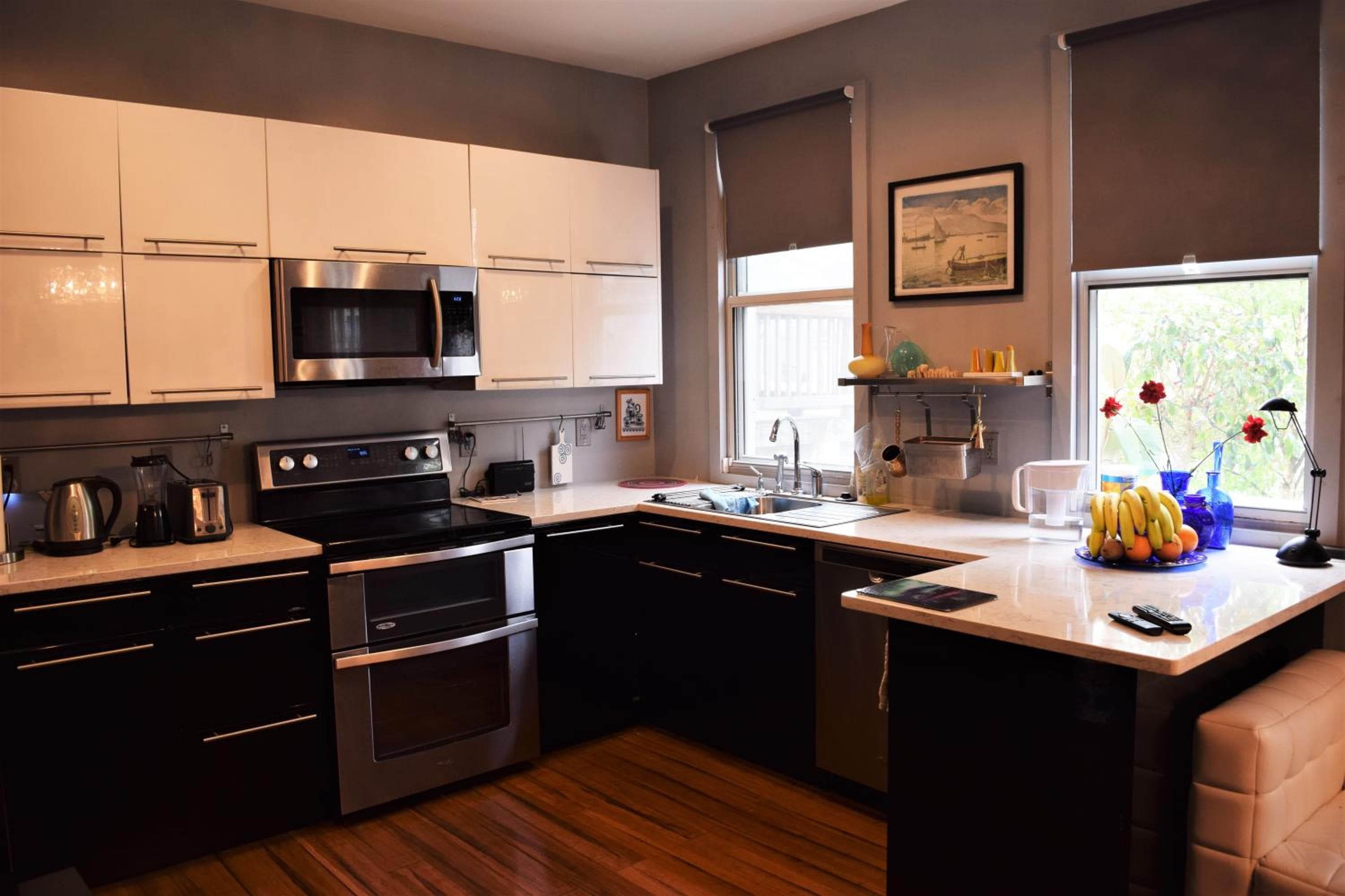 Private Rooms, Shared Bath in a Private Home Minutes From Logan Airport: kitchen