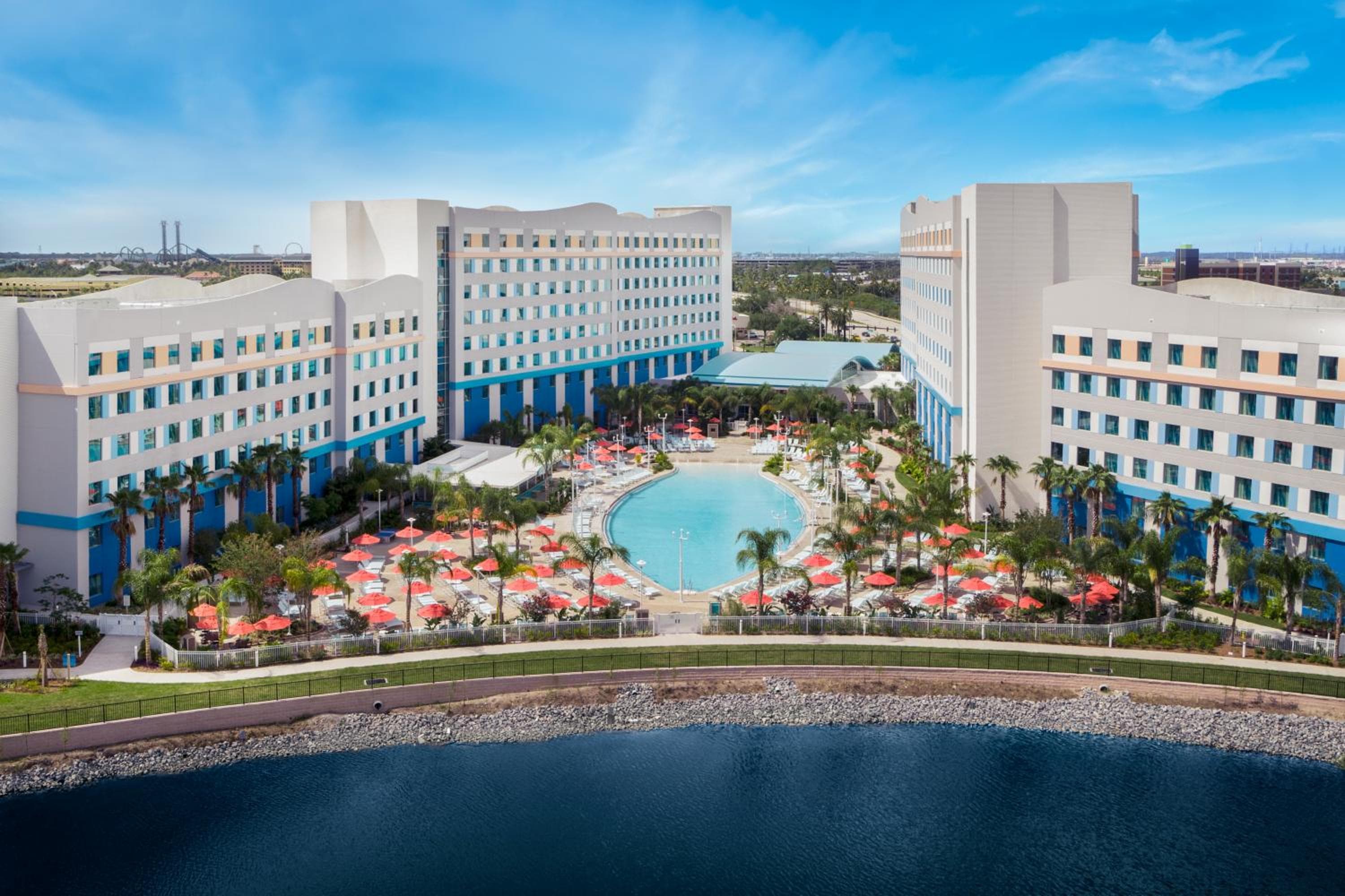 Universal's Endless Summer Resort - Surfside Inn and Suites: building