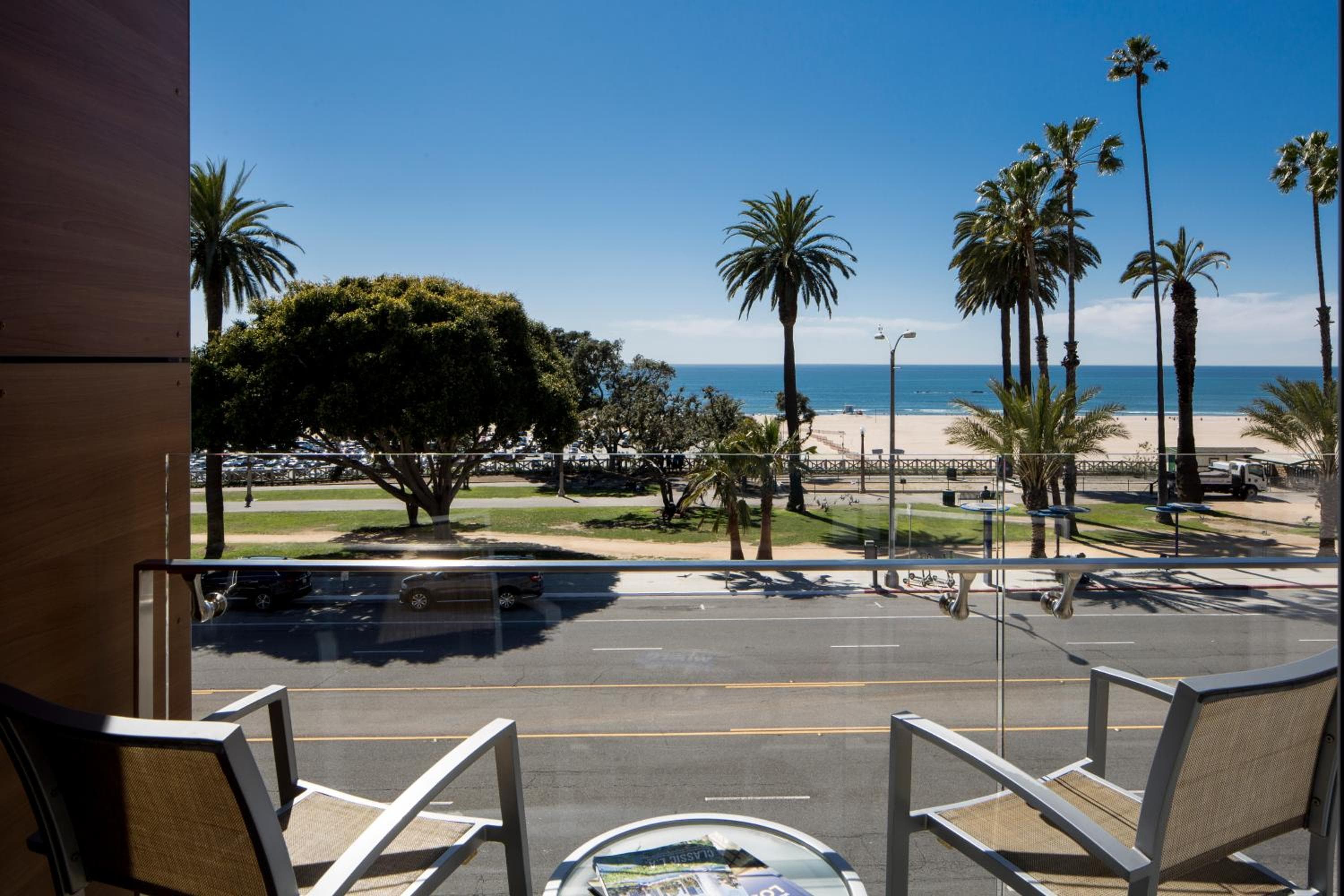 Shore Hotel: balance & terrace