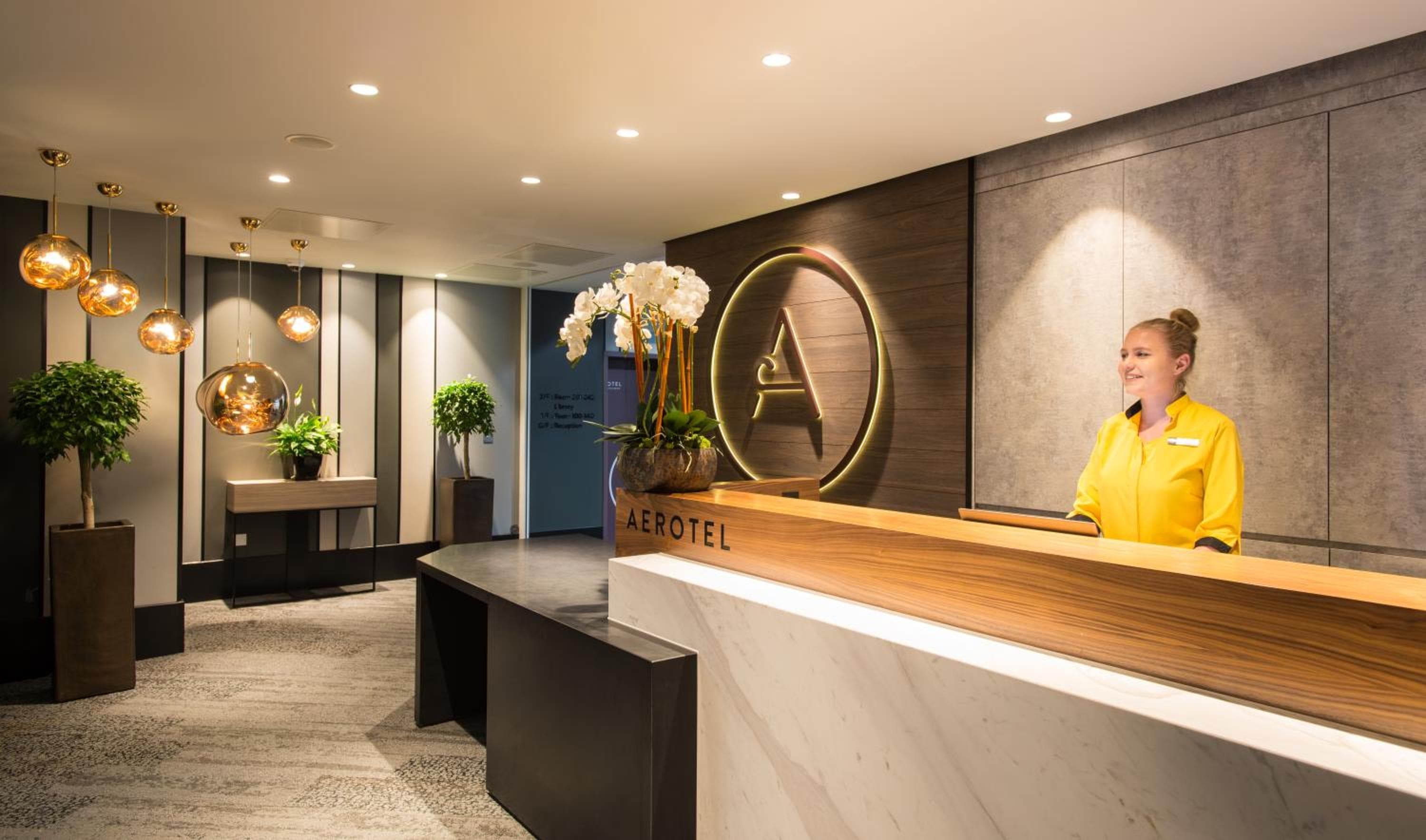 Aerotel London Heathrow Airport, Terminal 2 & Terminal 3: recepcion & lobby