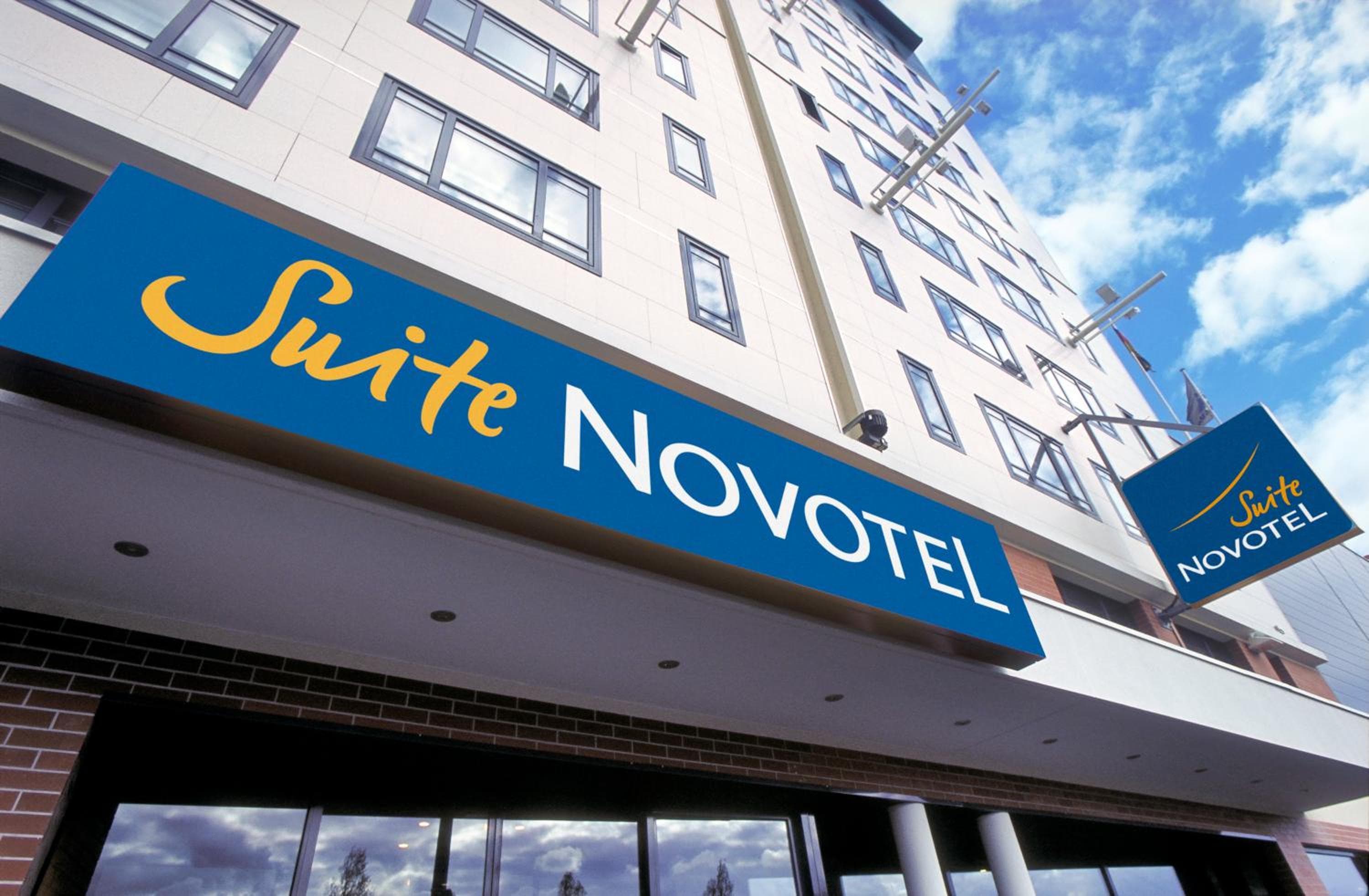 Novotel Suites Paris Montreuil Vincennes: building