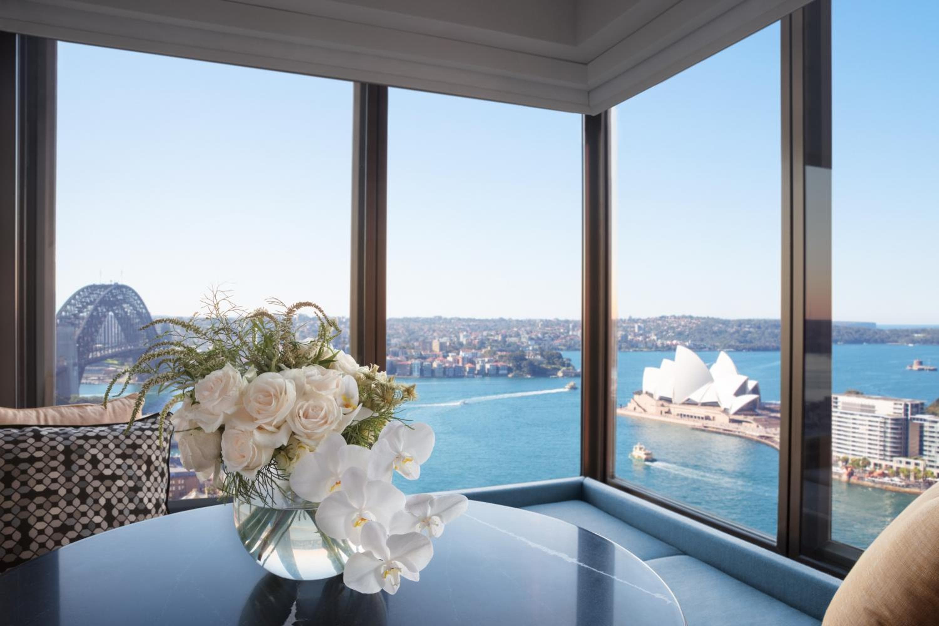 Four Seasons Hotel Sydney: hotel room