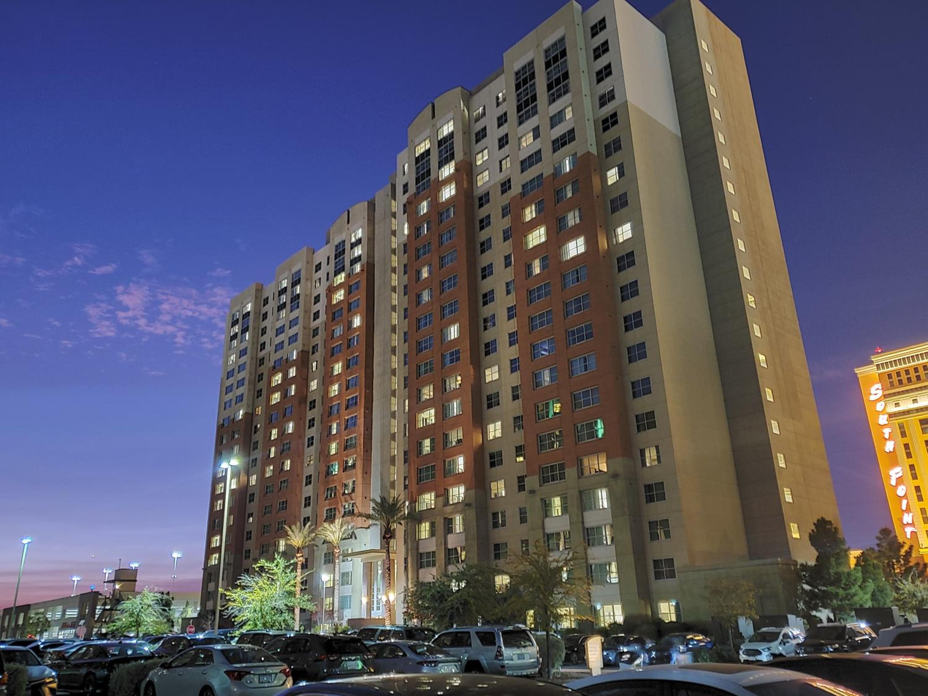 The Grandview at Las Vegas: building